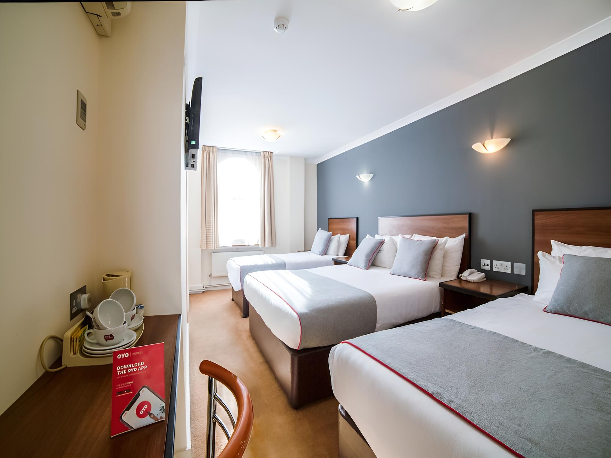 Deluxe Triple Room photo 2