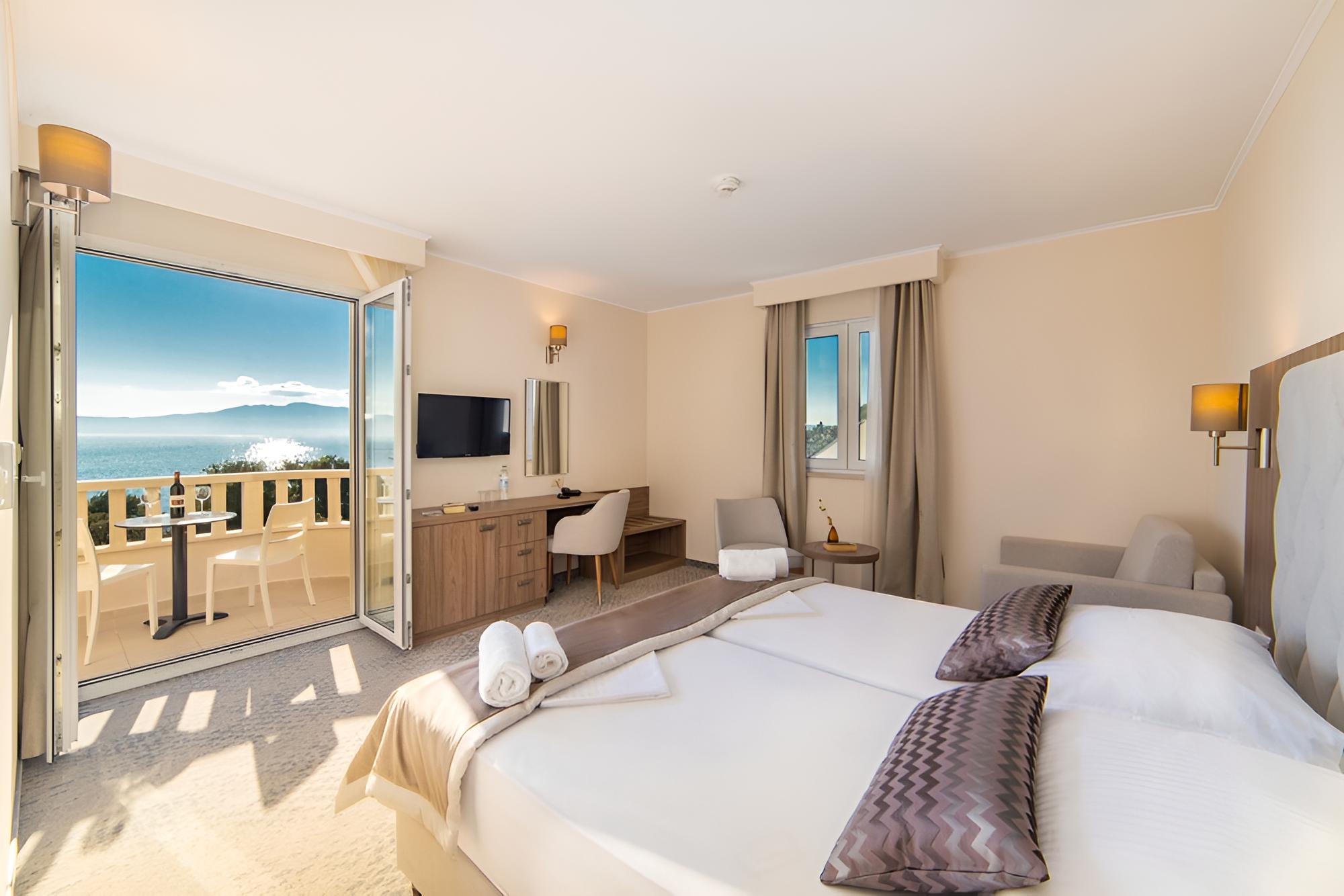 Deluxe Triple Room, Sea View
