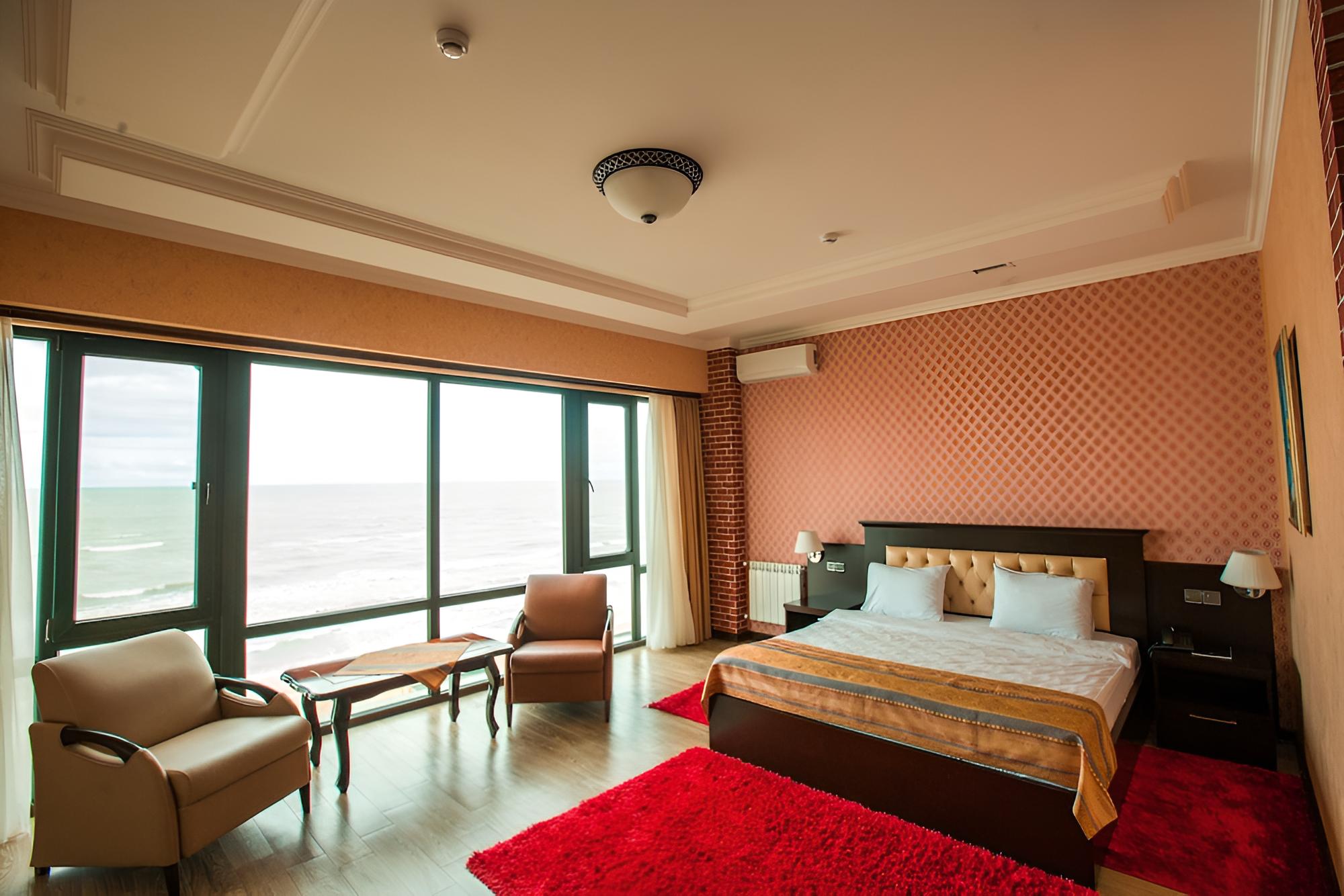Superior Double Room, 1 King Bed, Smoking, Sea View photo 1