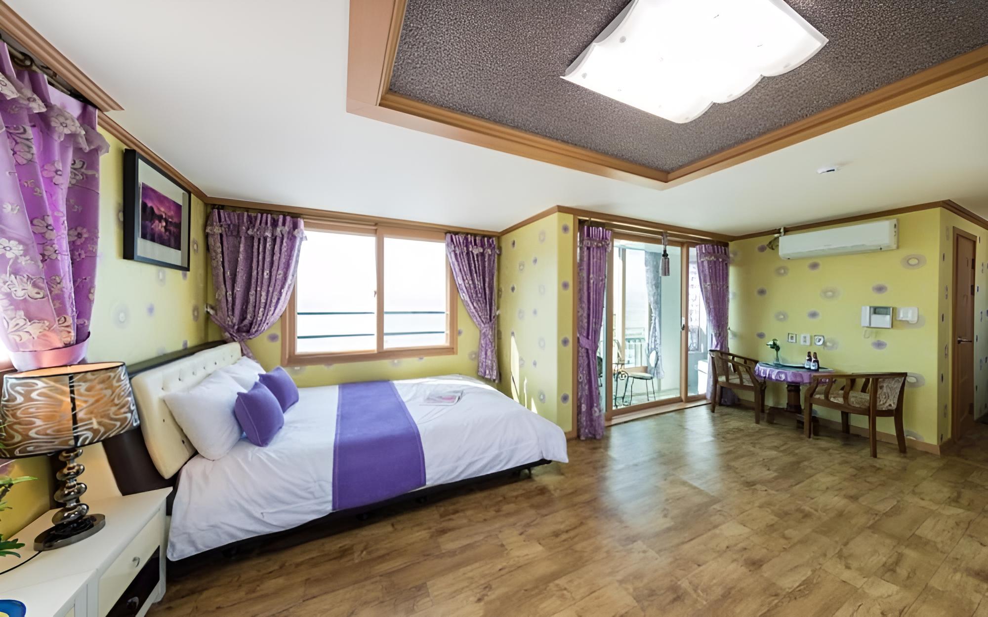Room (Starlight Ocean 303 (Ocean View Spa))