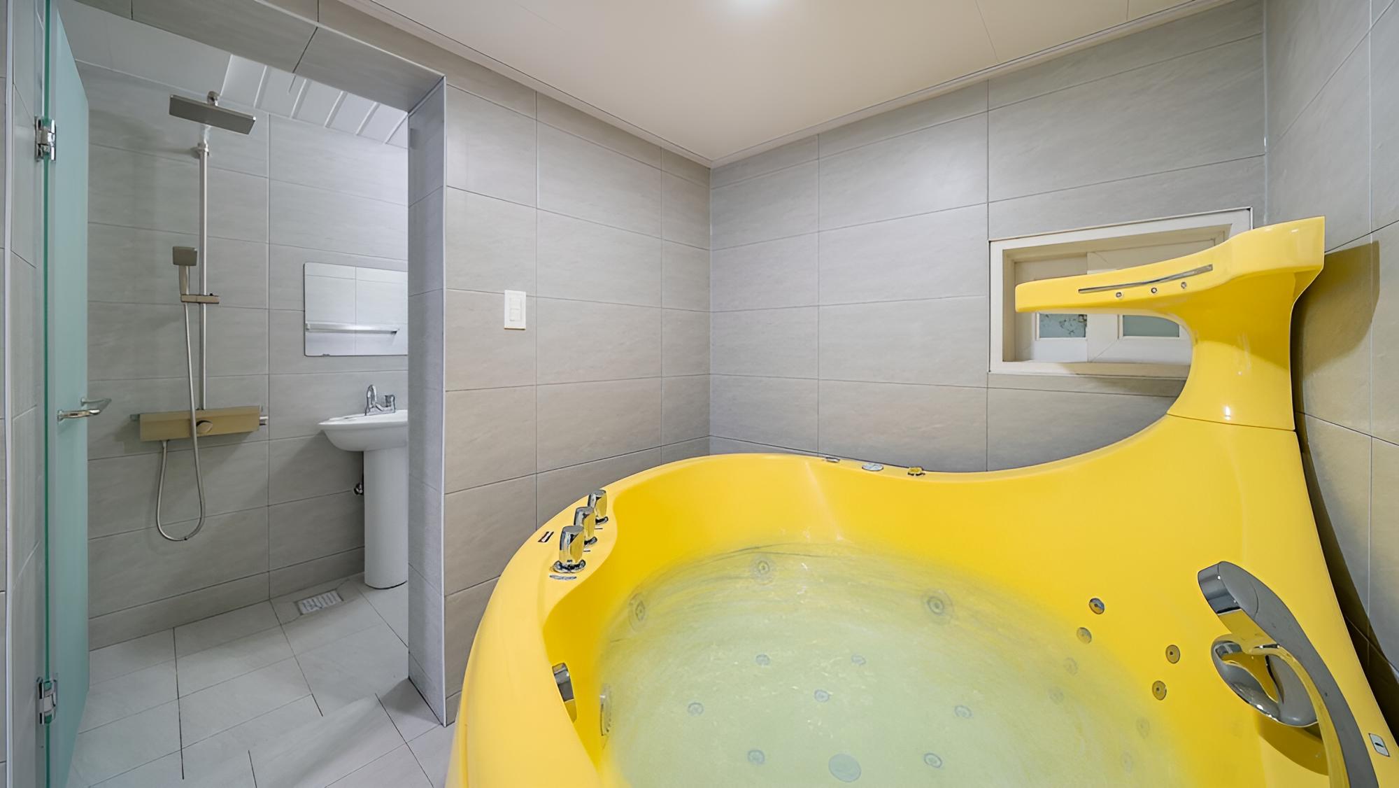 Basic Room, 1 Bedroom (F102(spa))