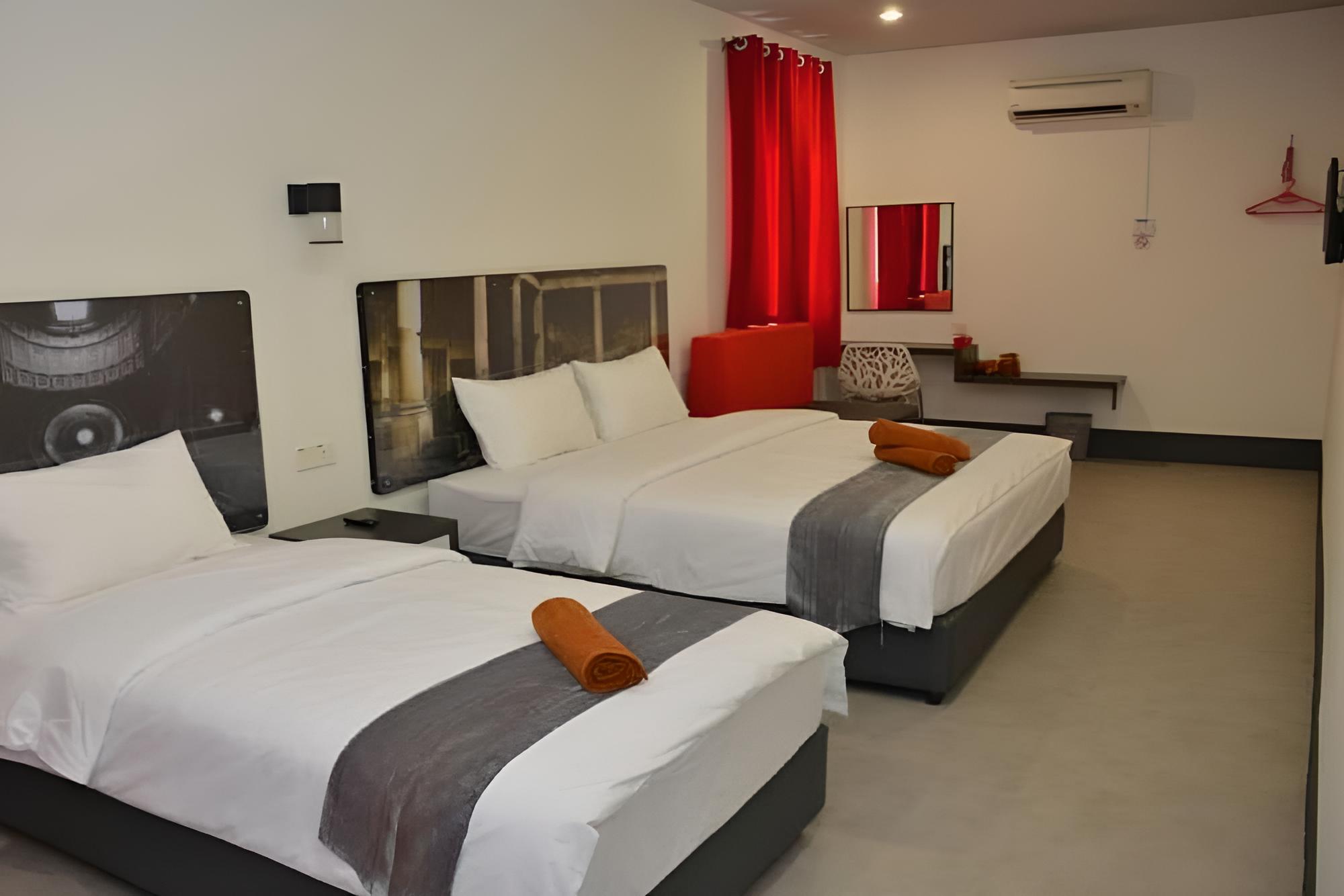Deluxe Twin Room - Photo 1