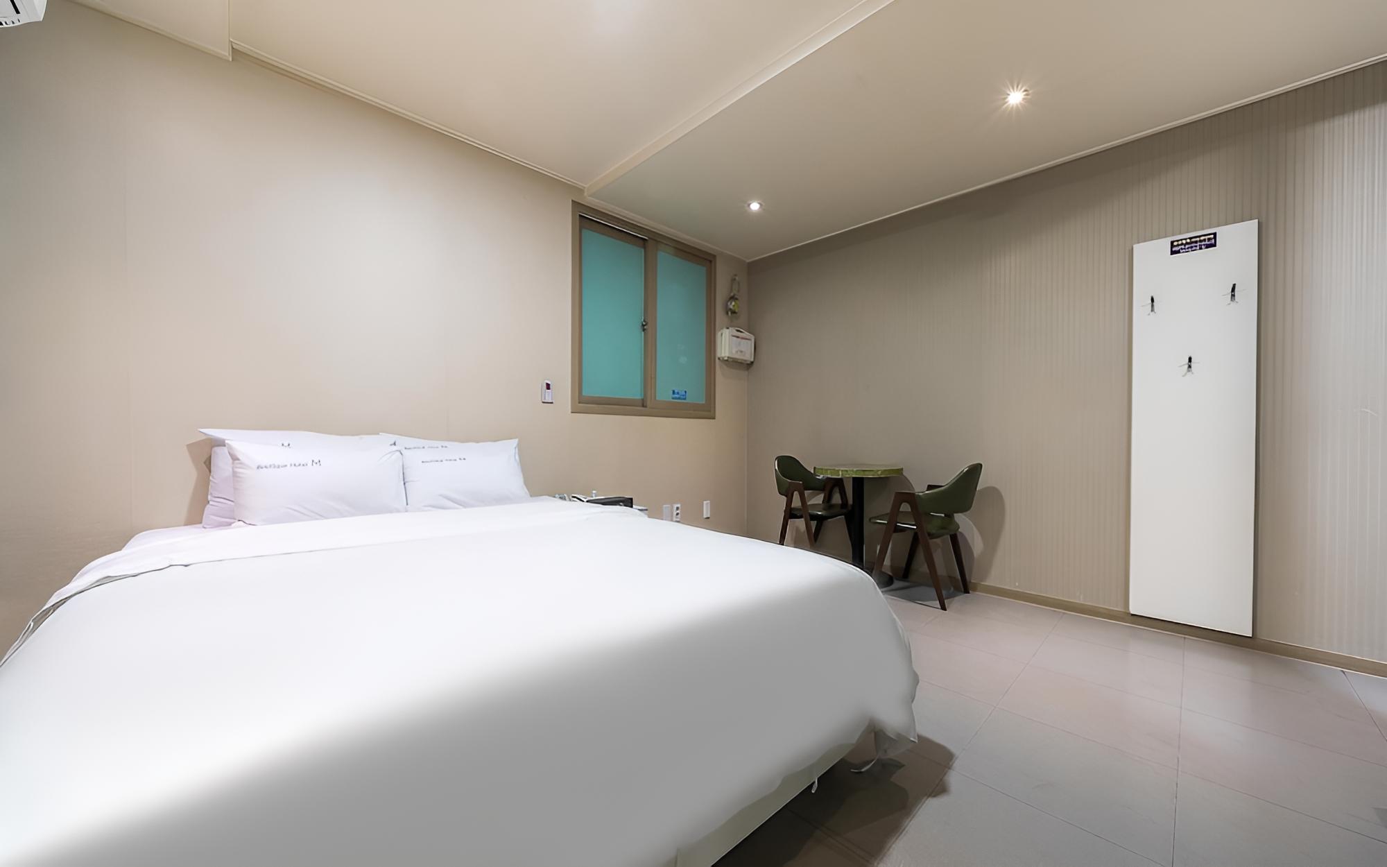 Room (Today's Special (Standard A / Bath X )