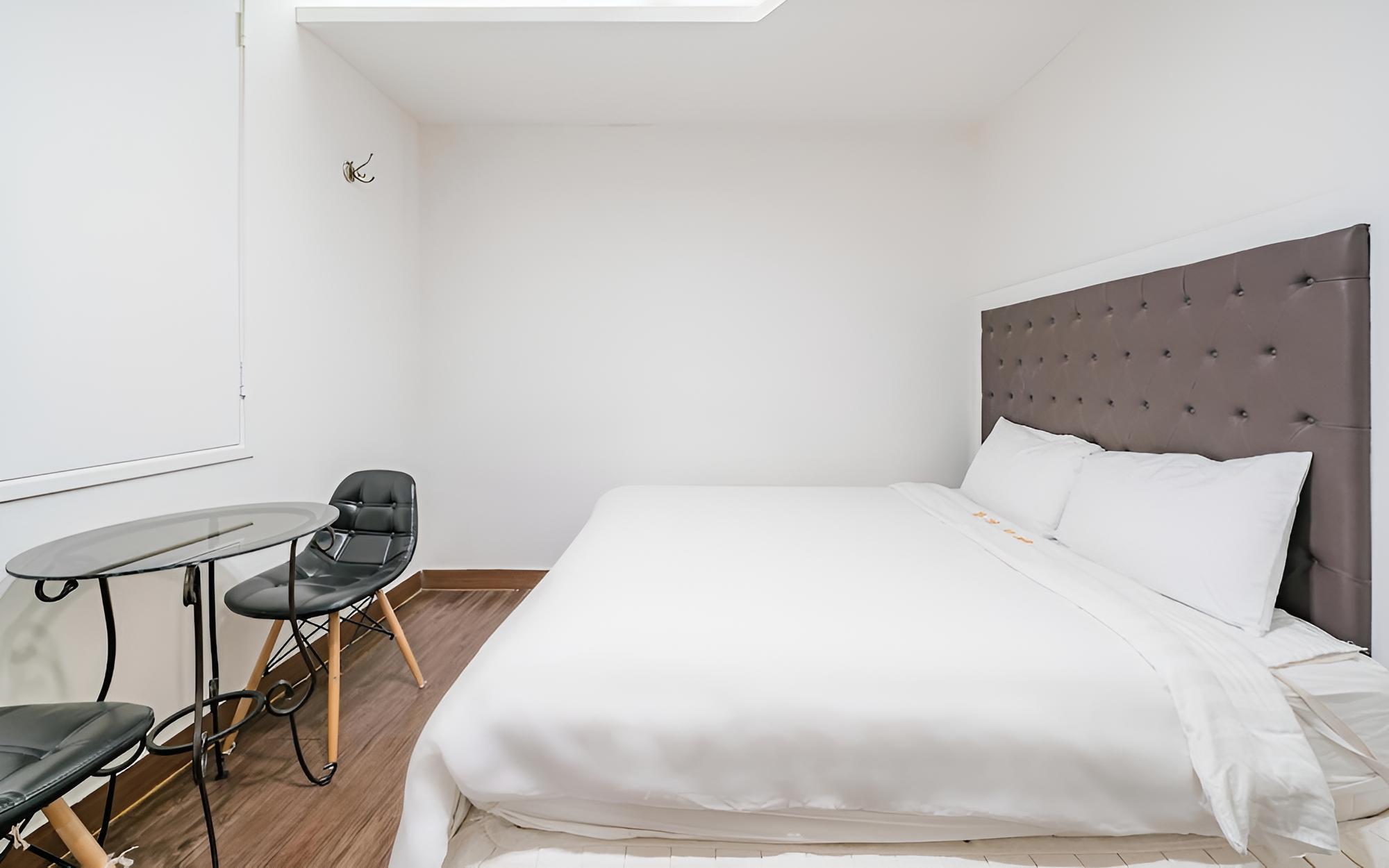 Room (Standard Room) - Photo 4