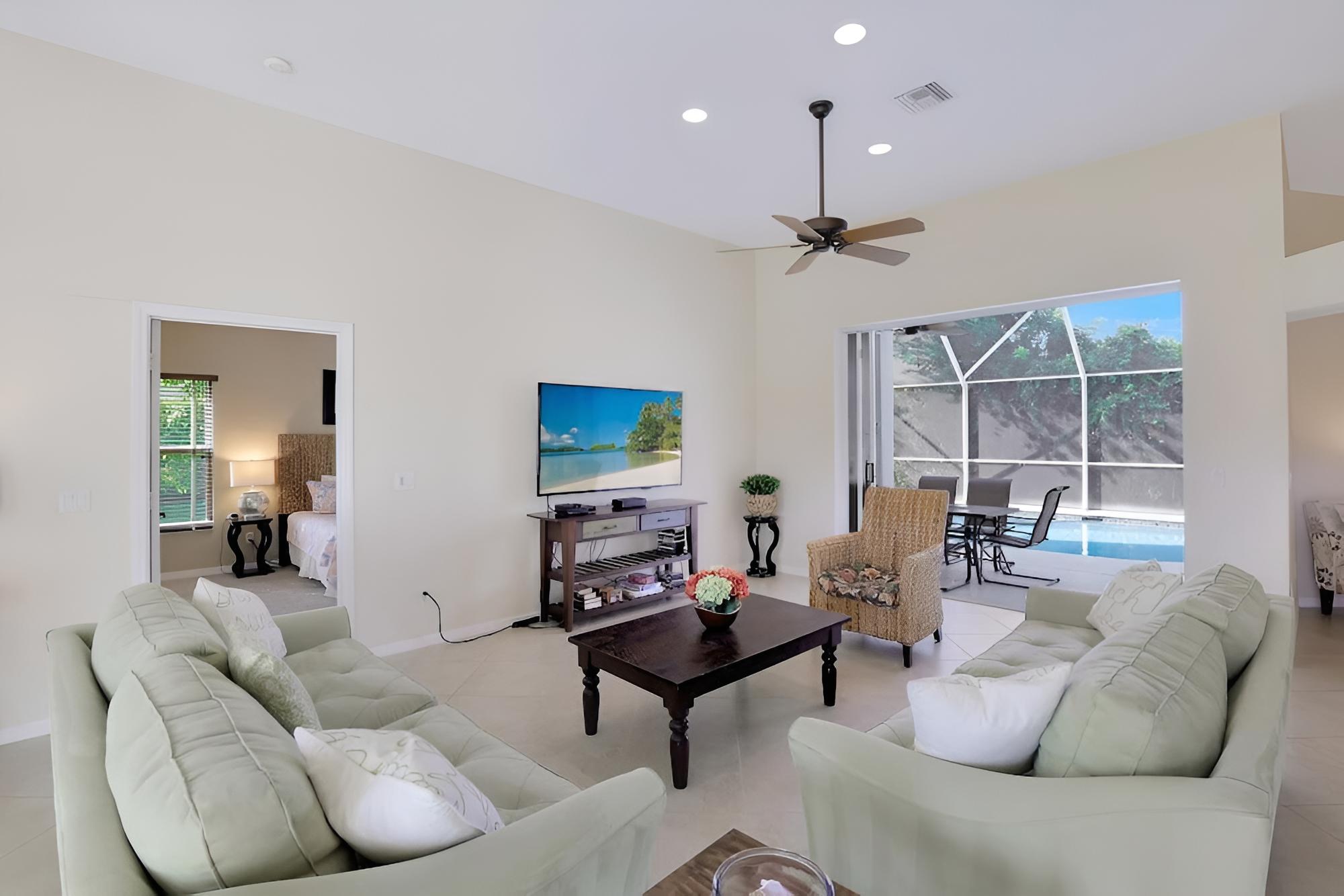 House, Multiple Beds (775 Hernando Drive)