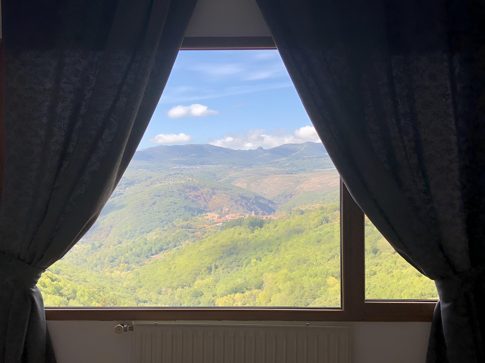 Deluxe Double Room, Mountain View photo 3