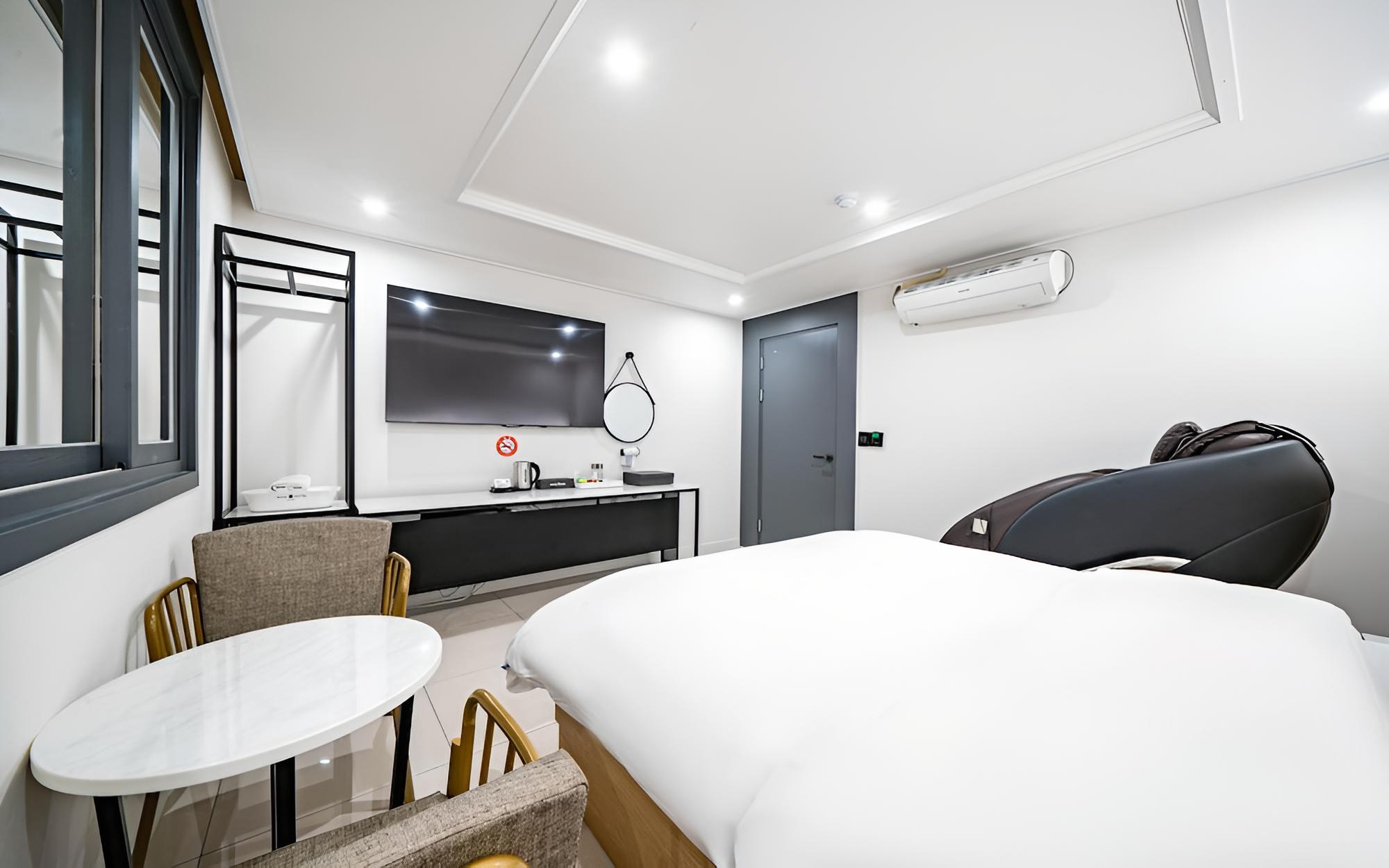 Room (Premium - Massage chair (non-smoking ) - Photo 6