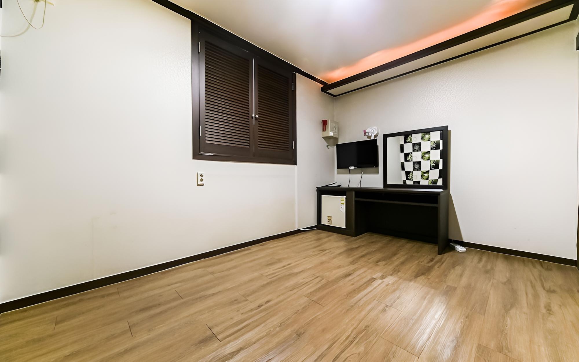 Room (On-dol)