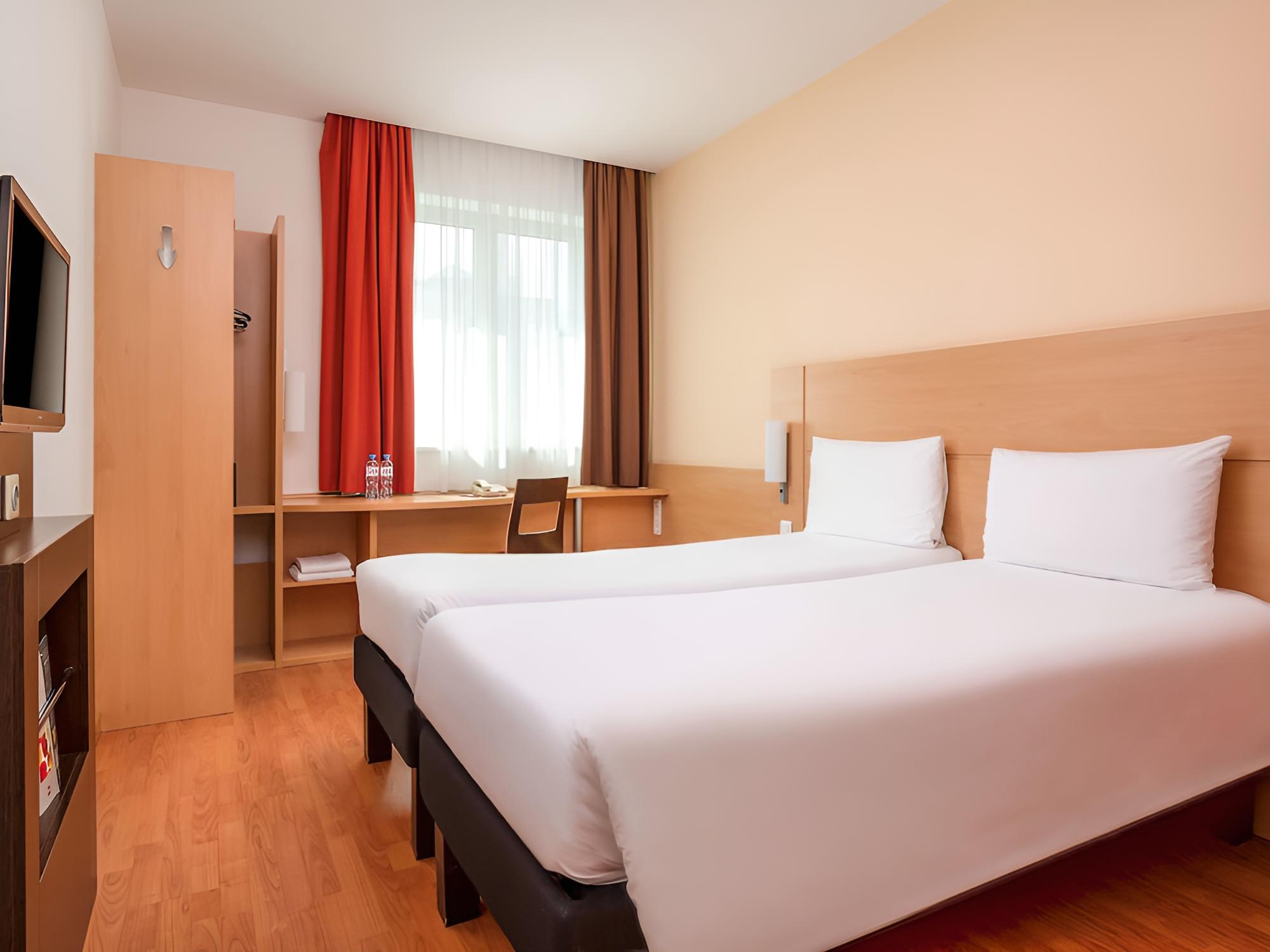 Twin Room, 2 Twin Beds
