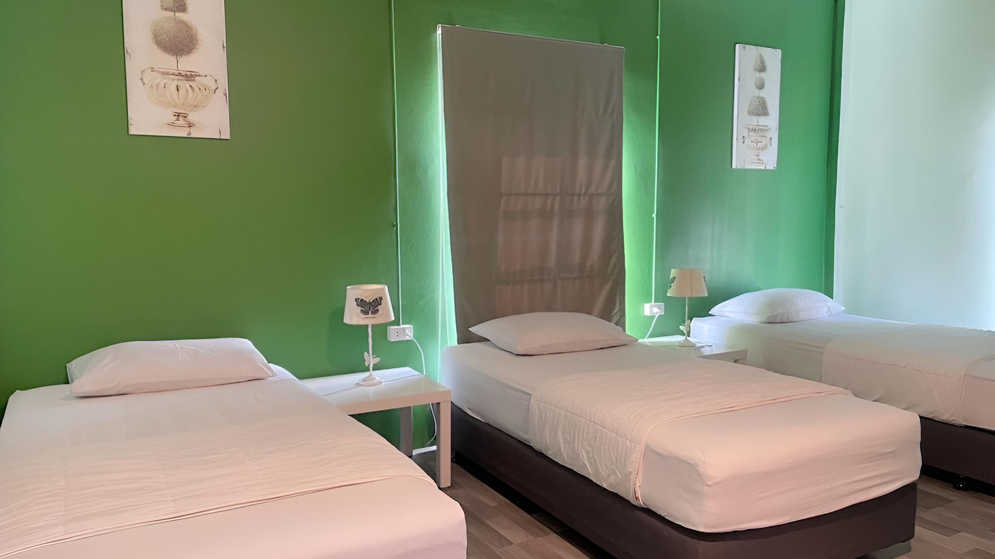 Basic Triple Room
