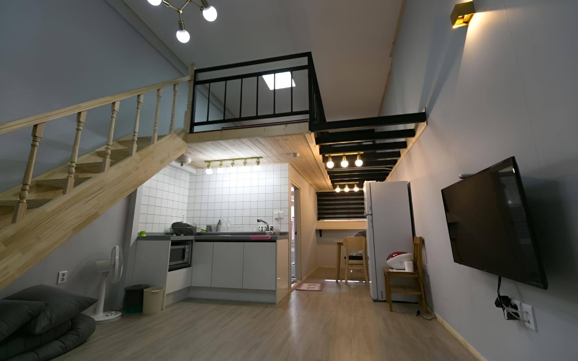 Room (Rossinante 102 (Duplex))