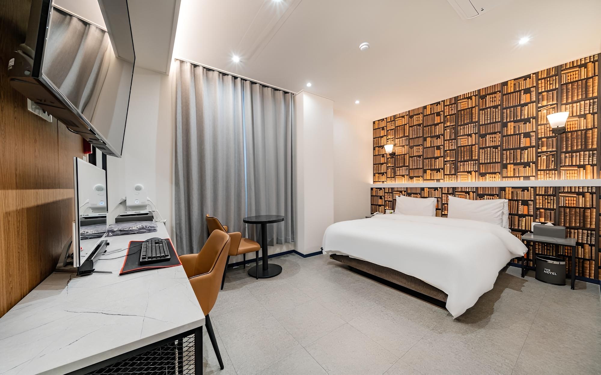 Room (Standard Room (1PC Netflix)) - Photo 4