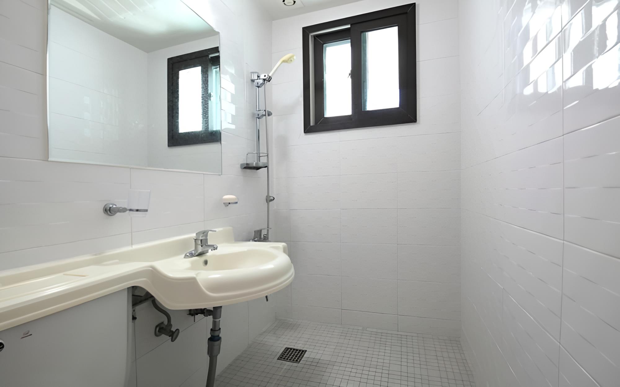 Room (506 Ondol (Cookable))