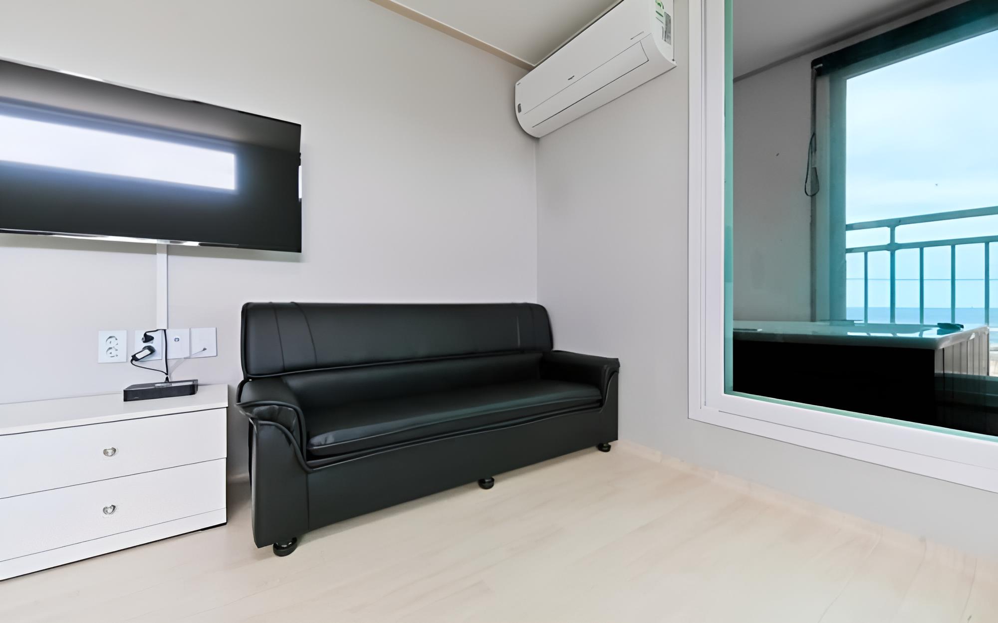 Room (Room 301) photo 2