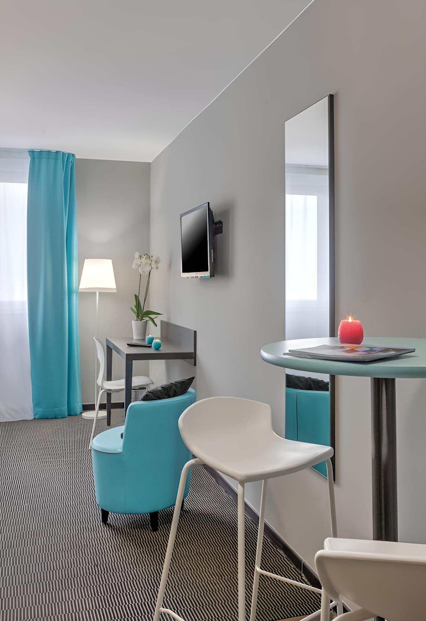 Studio, 2 Twin Beds
