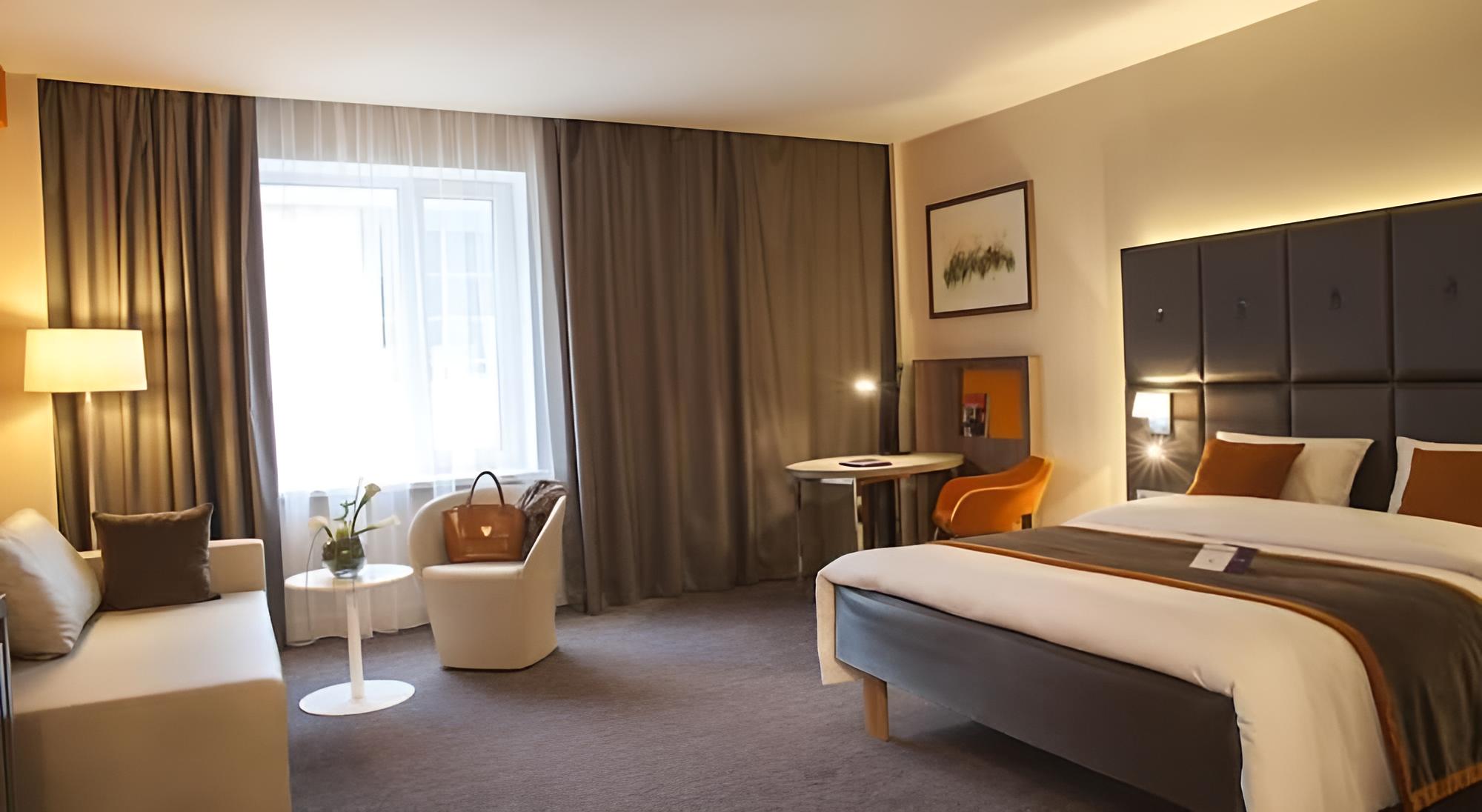 Junior Suite, 1 Double Bed with Sofa bed