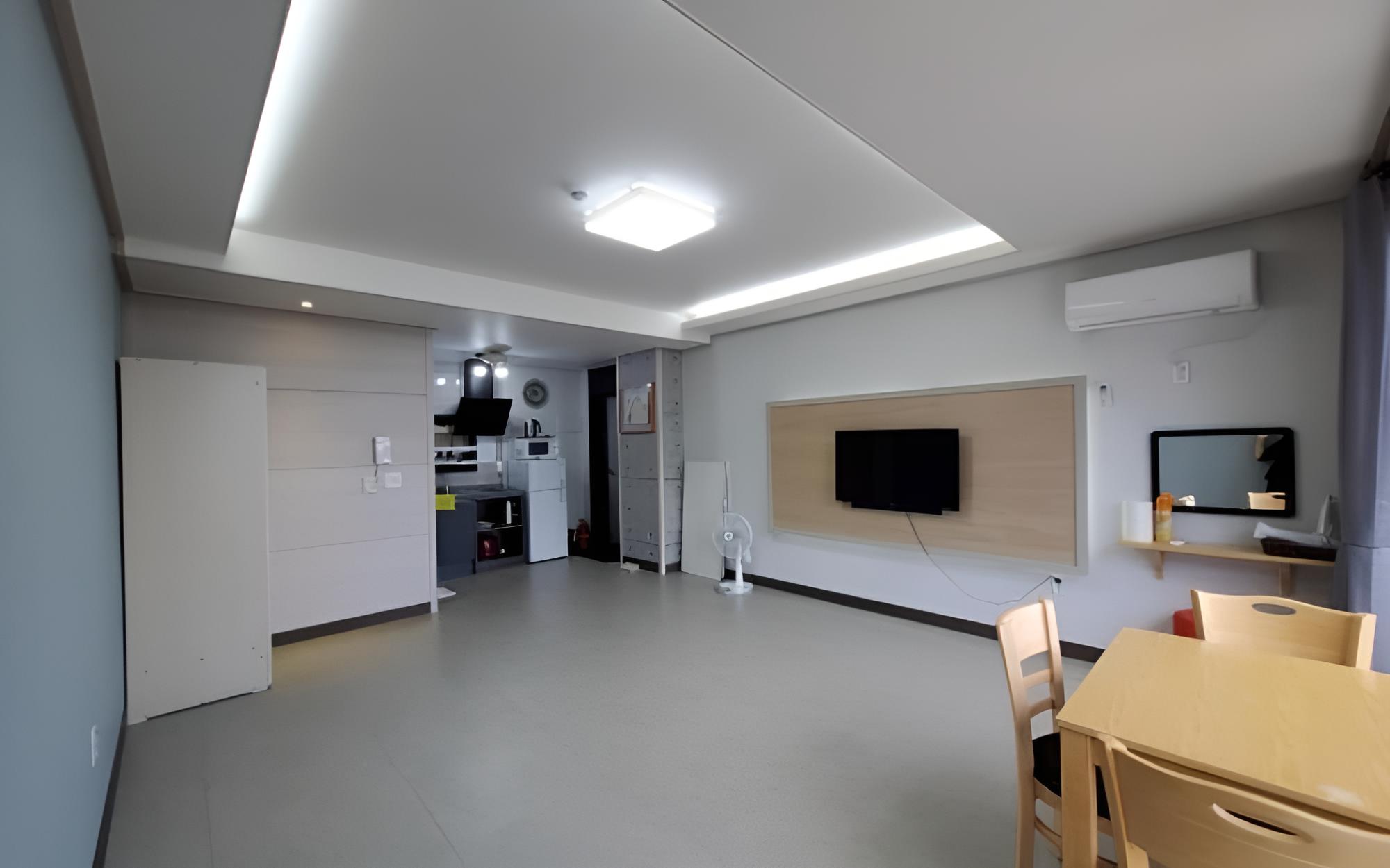 Room (Room 101 (ocean view))
