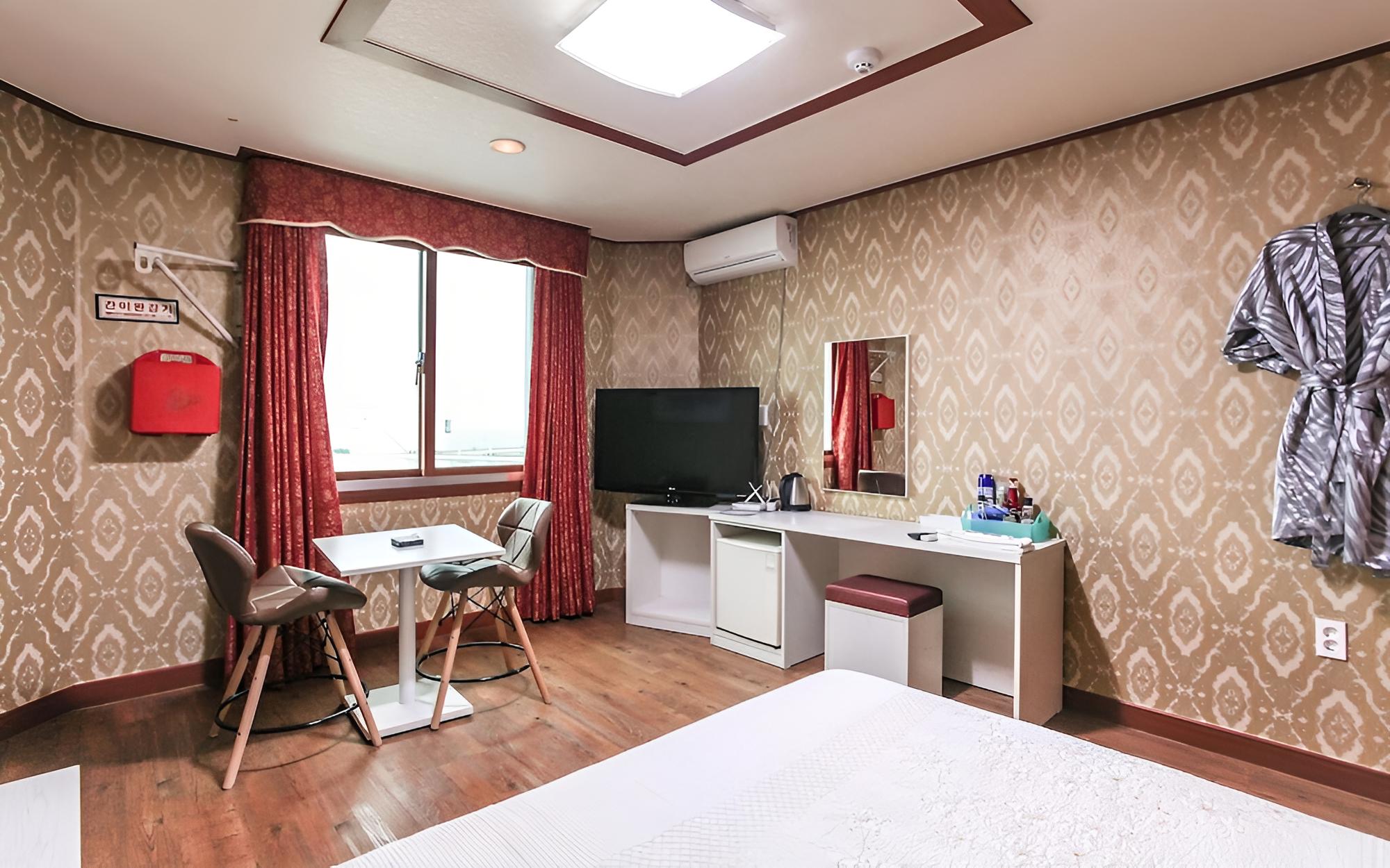 Room (Standard Room)