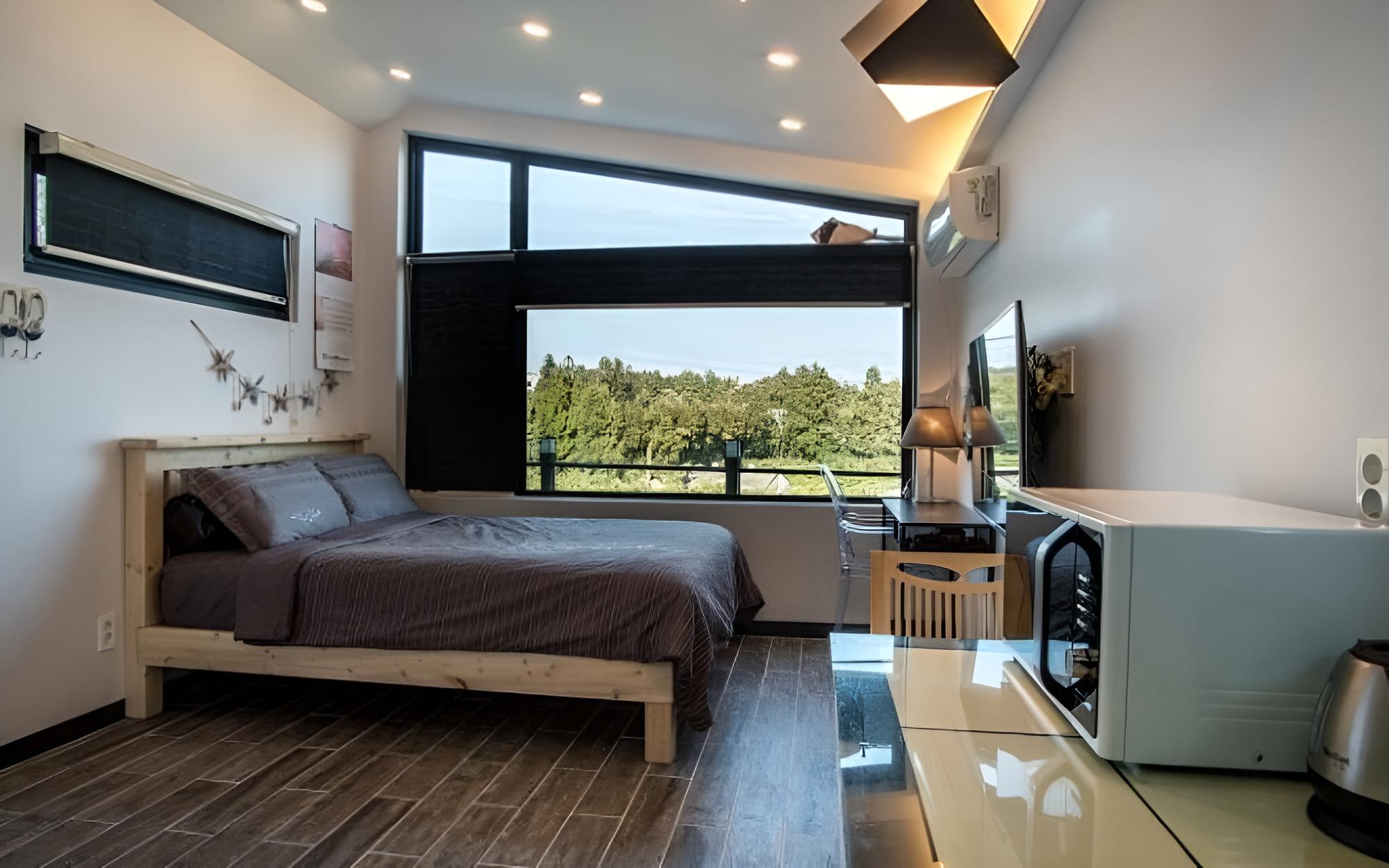 Room (Byeol set Unshared House)