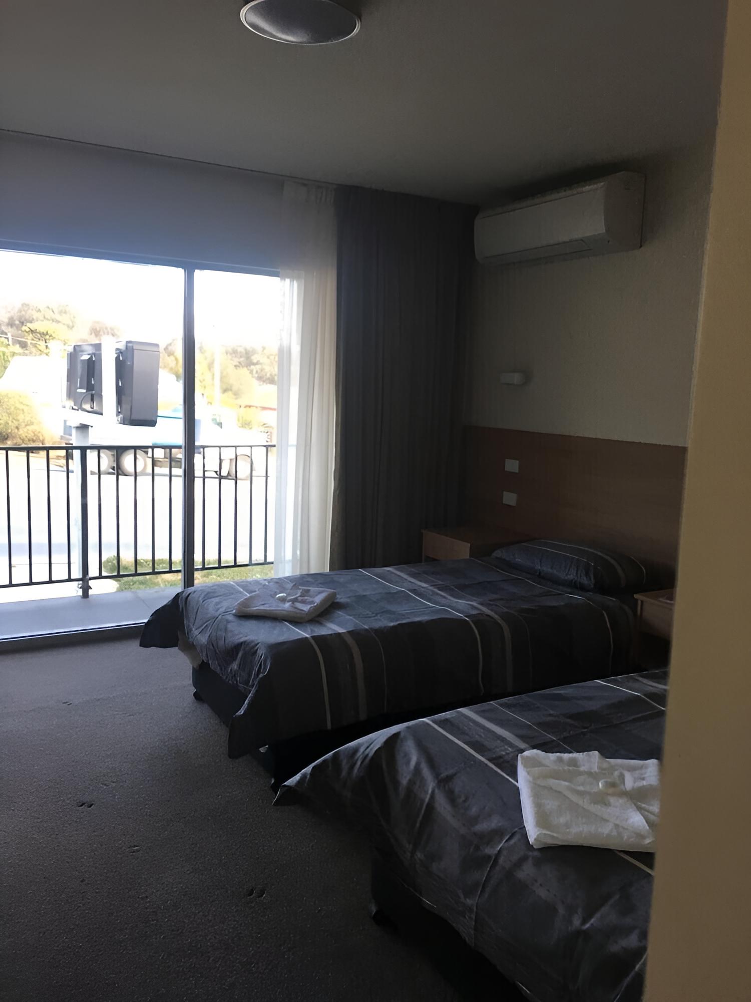 Double Single Room photo 1