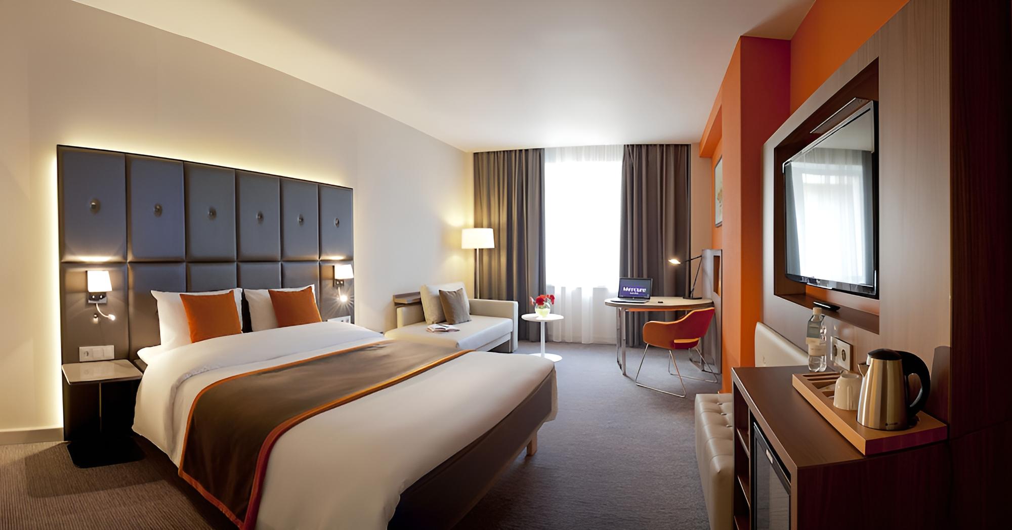 Deluxe Room, 1 Double Bed, City View (Top Floor)