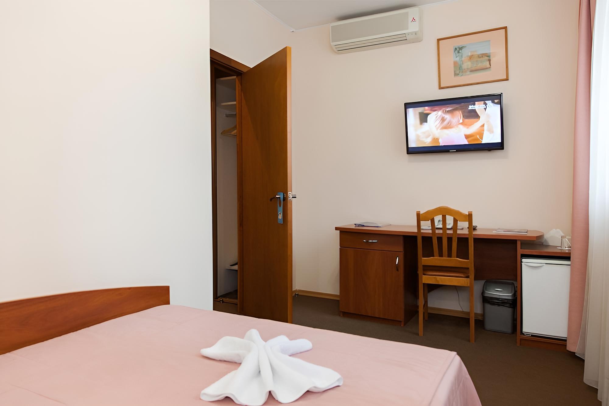 Single Room photo 3