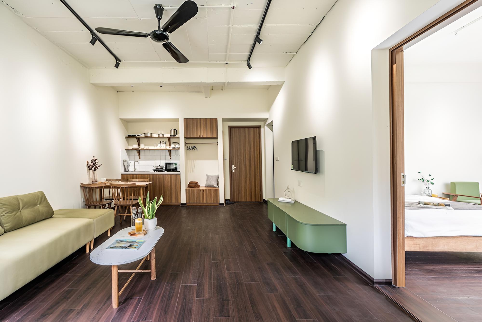 Executive Villa, City View