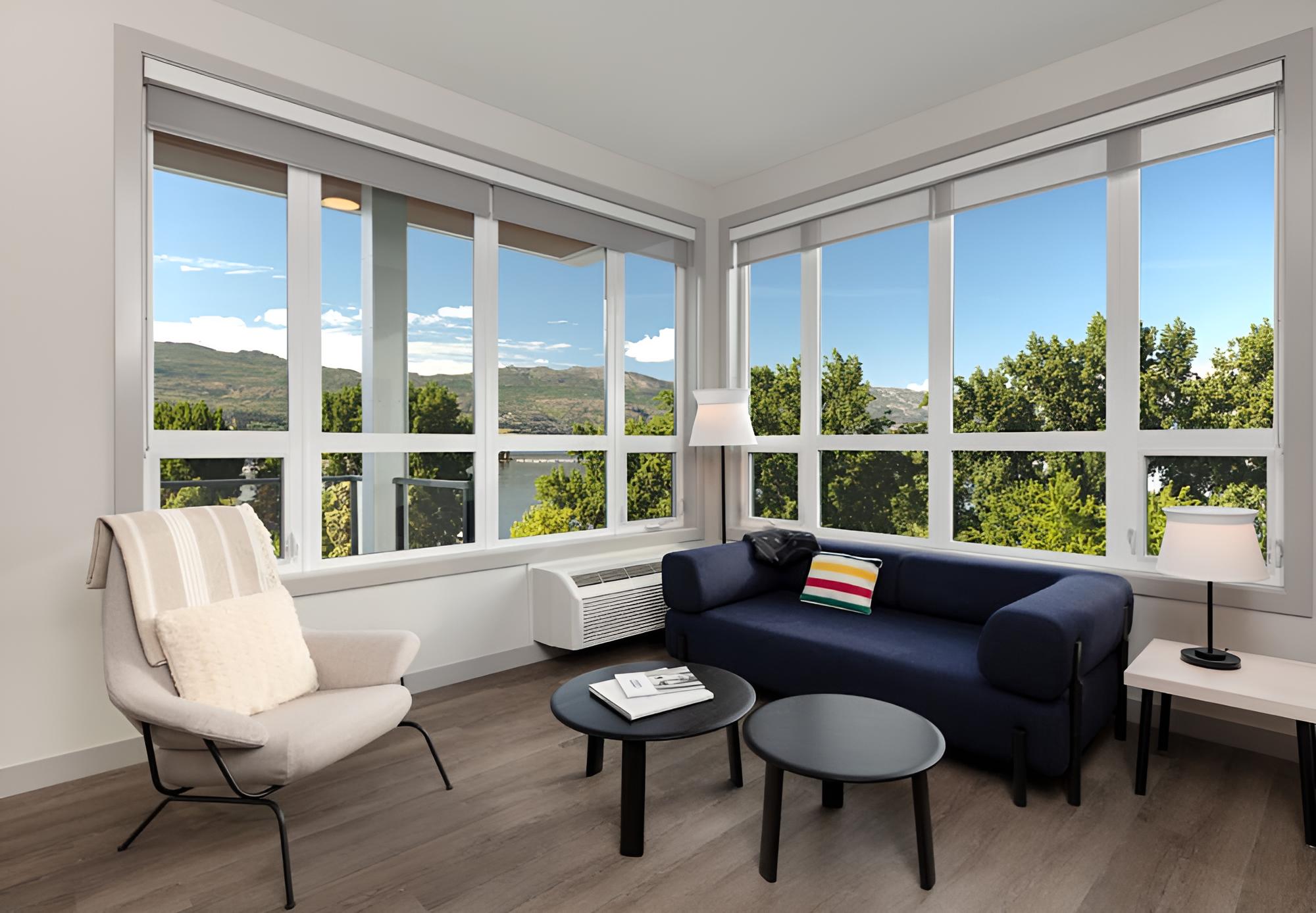 Spacious 2 Bedroom Lake View Suite