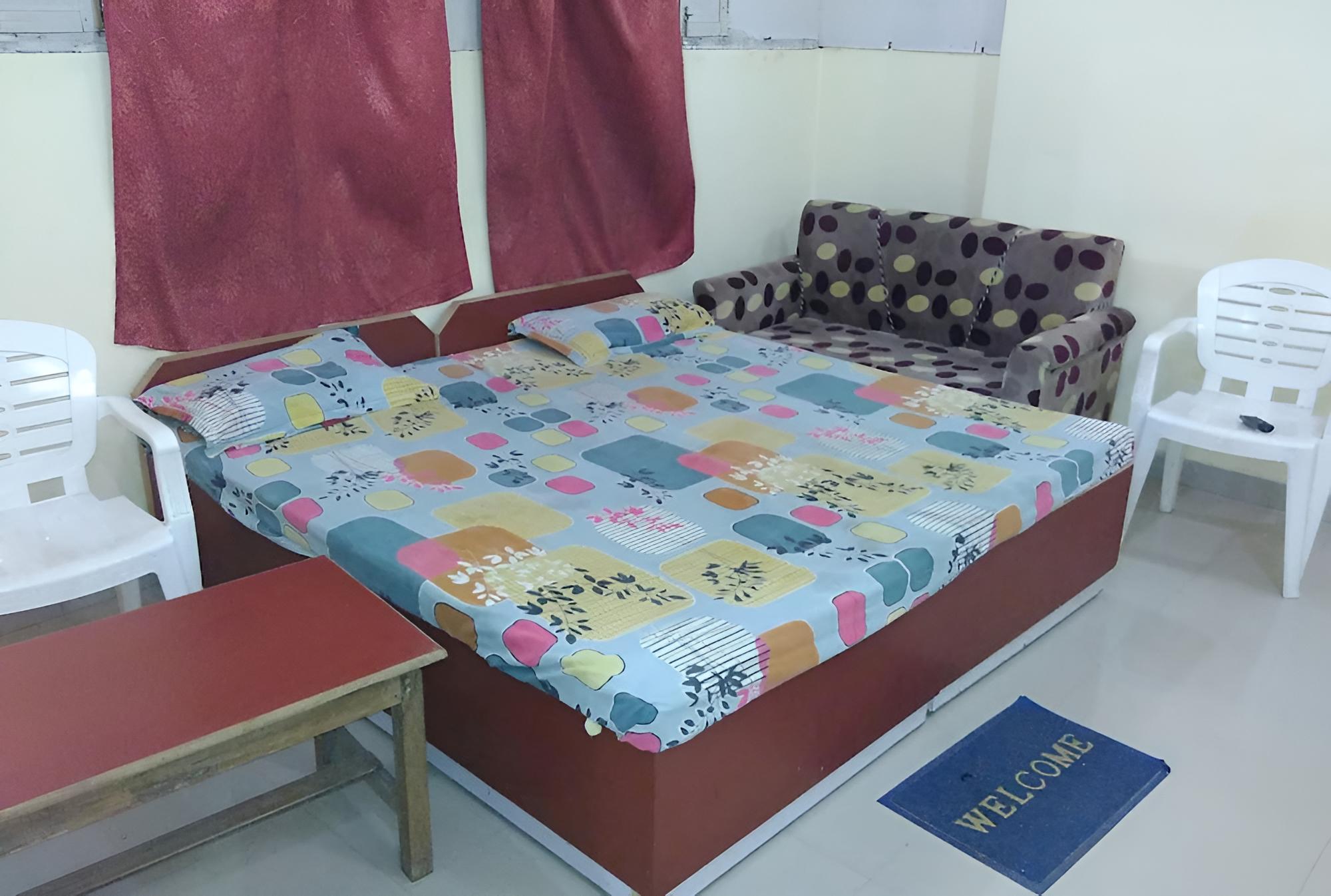 Standard Room photo 2