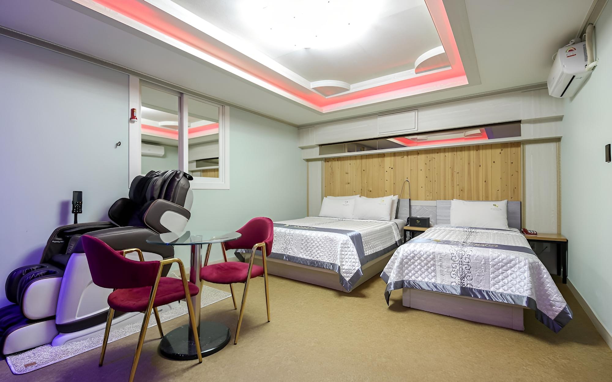 Room (VIP)
