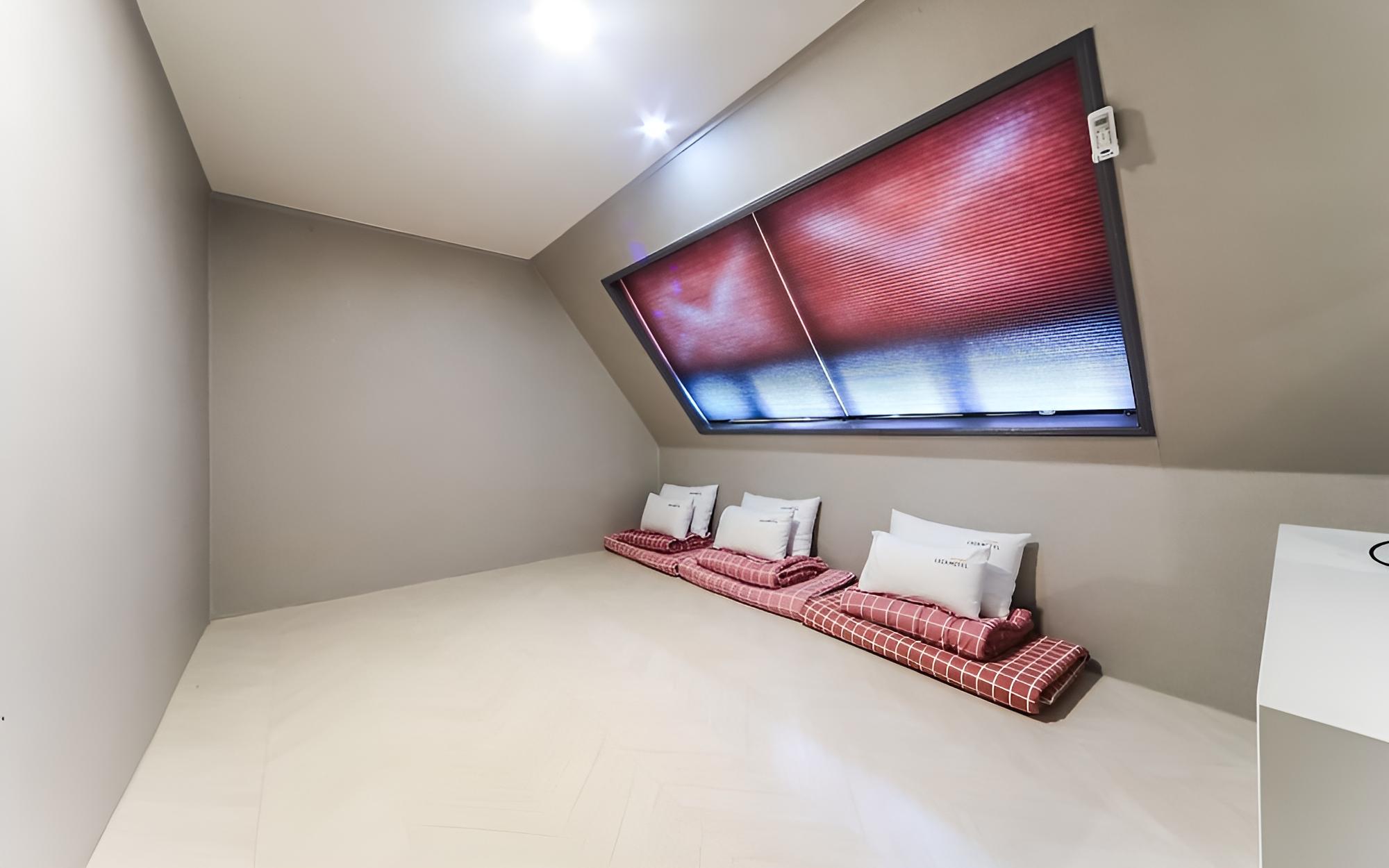 Room (Ondol Room) - Photo 6