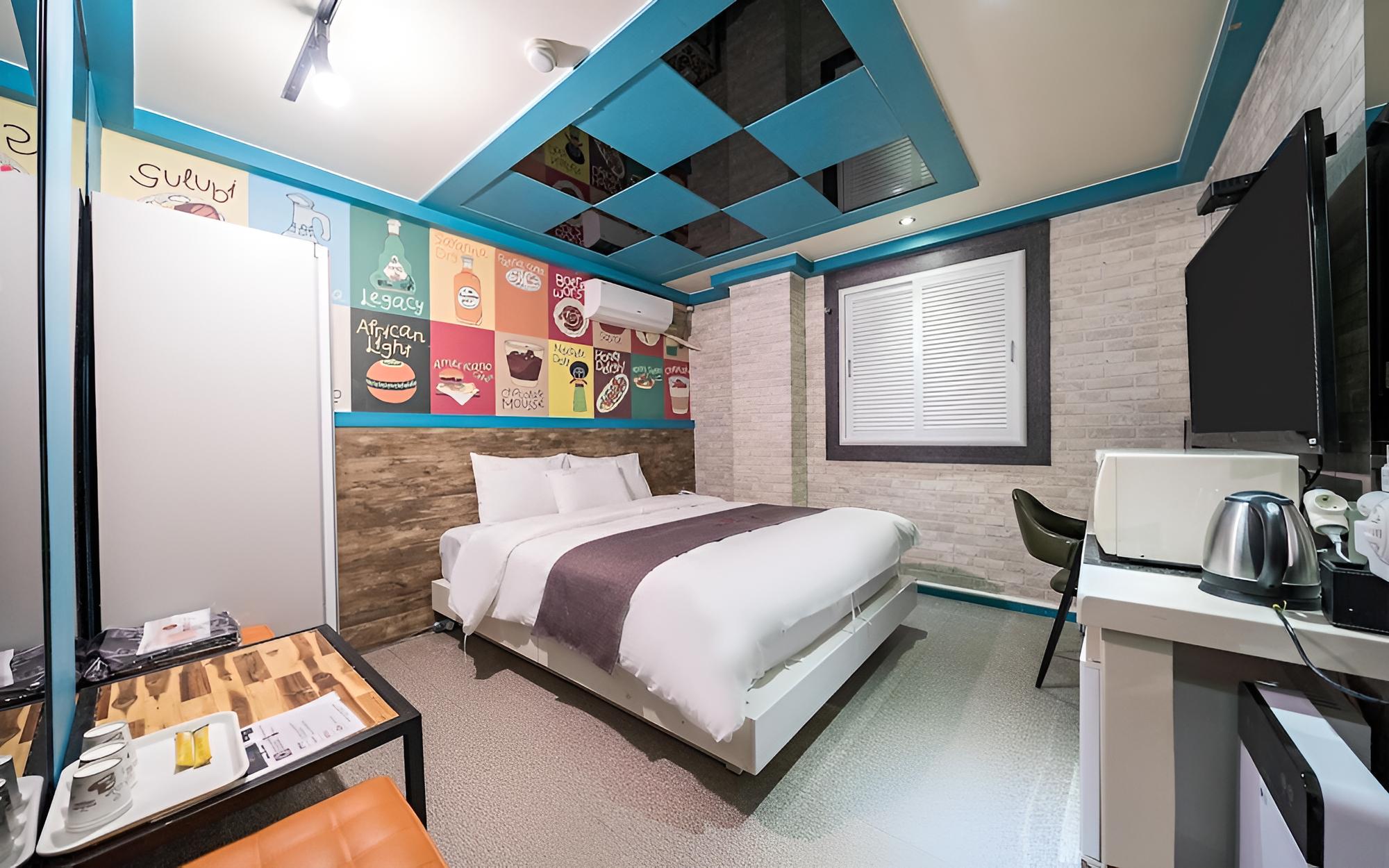Room (Clothing management room(styler avail)