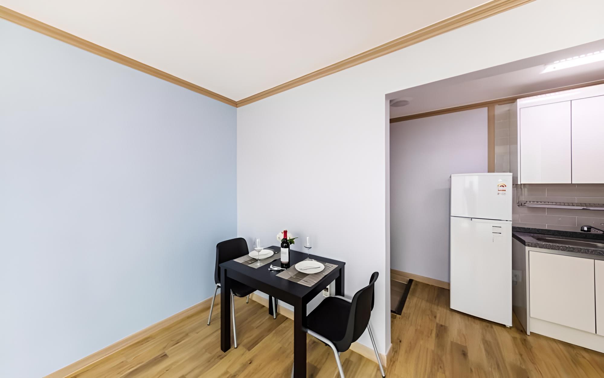 Room (Room 202 (2/4 person bed))