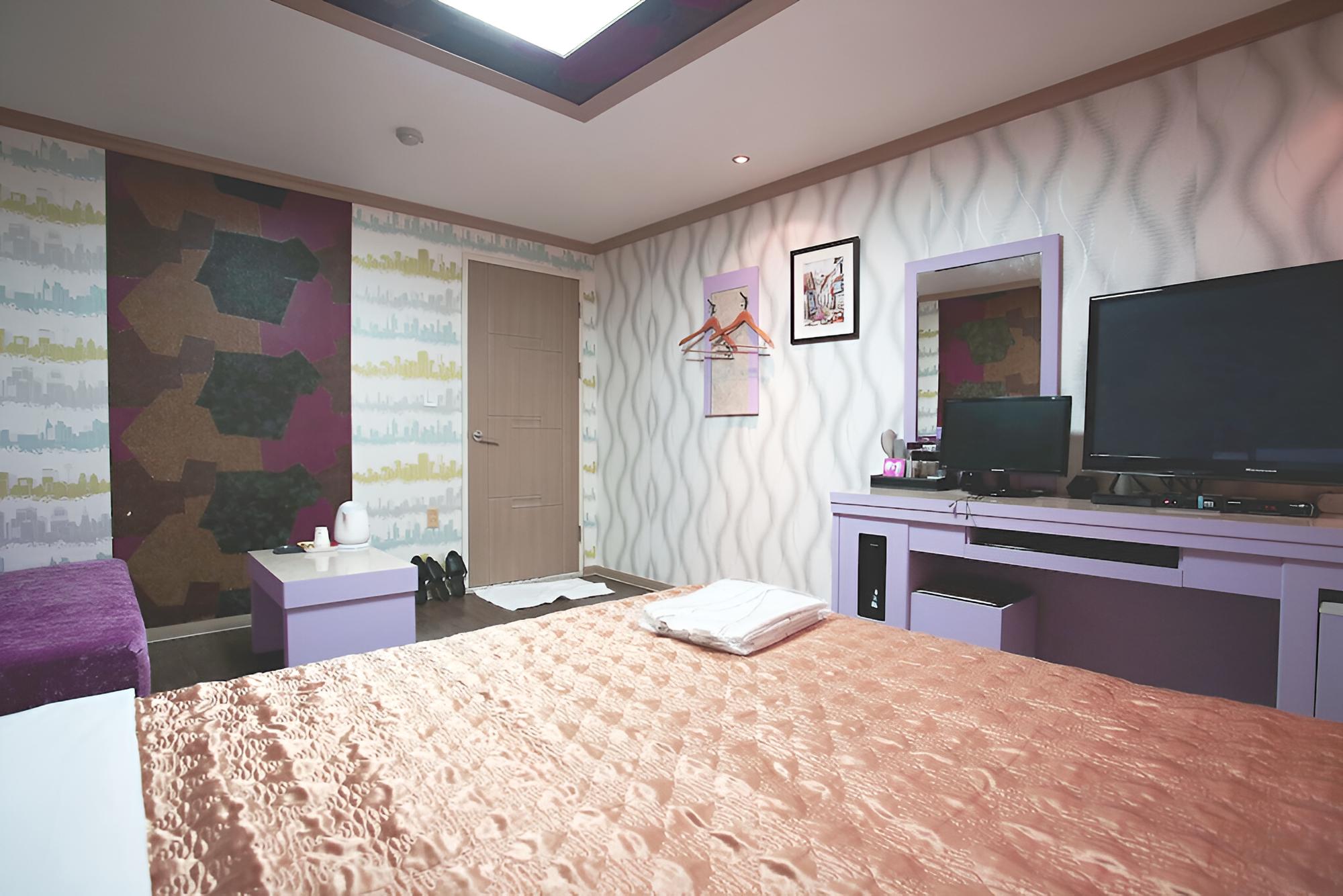 Room (Standard Room) - Photo 5