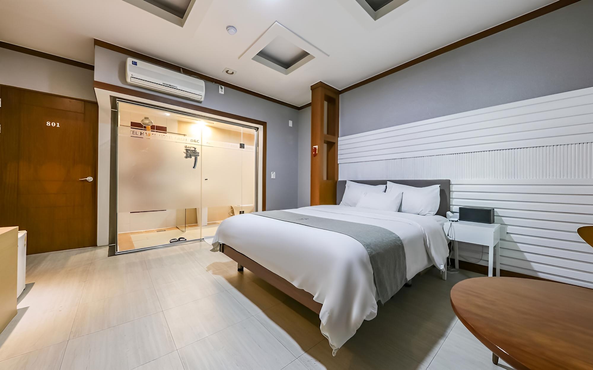 Room (Standard Room)