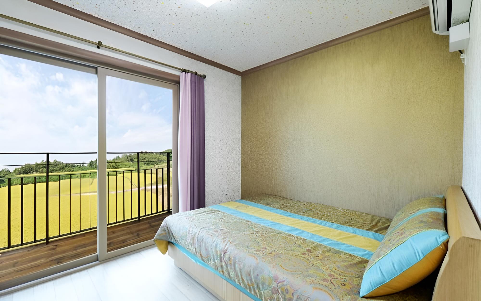 Room (Gureumwing (Building C 202)) photo 2