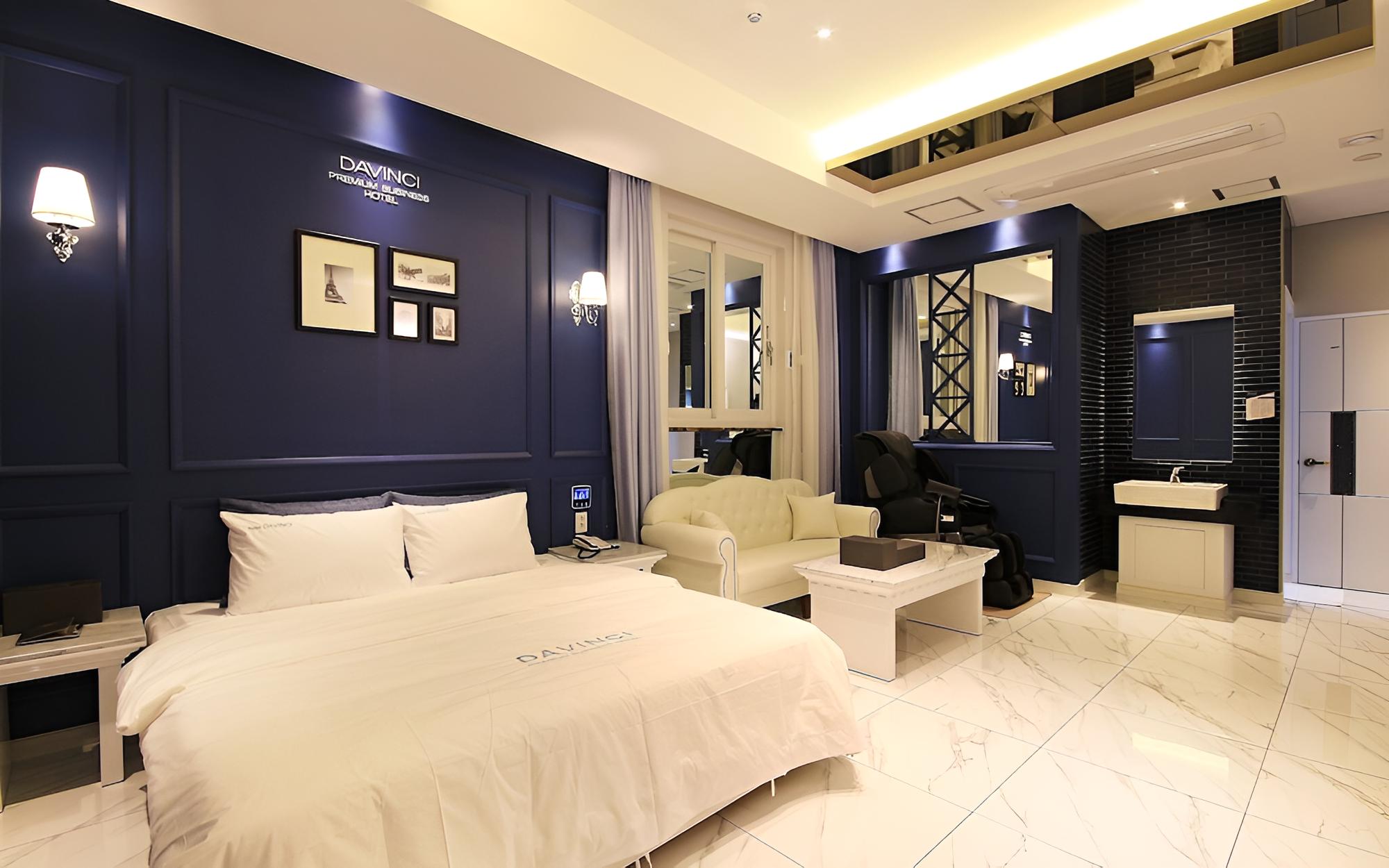 Room (Royal Suite - Breakfast included) - Photo 6