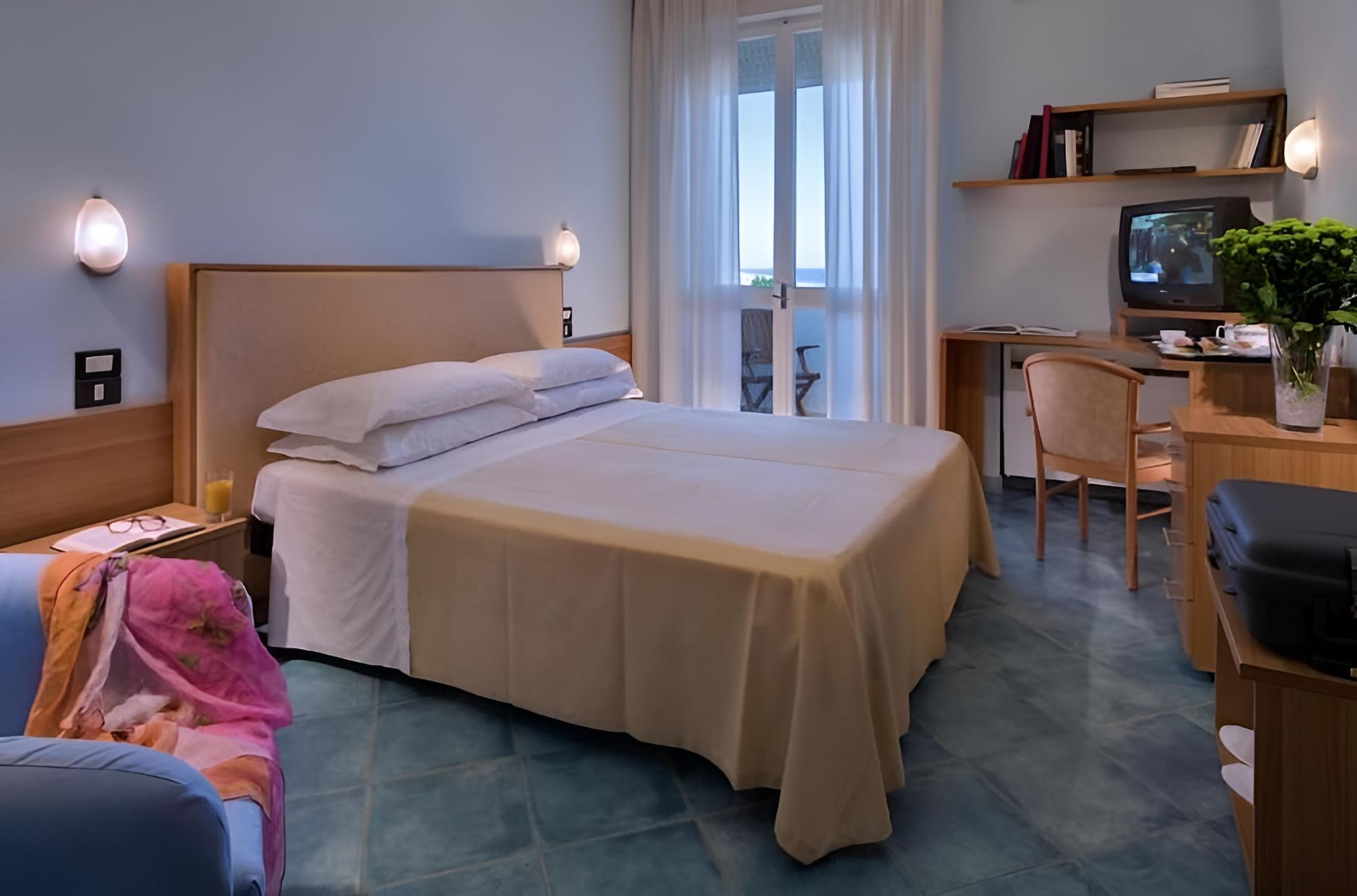 Comfort Double Room, 1 Double or 2 Twin Beds, Balcony, Sea View