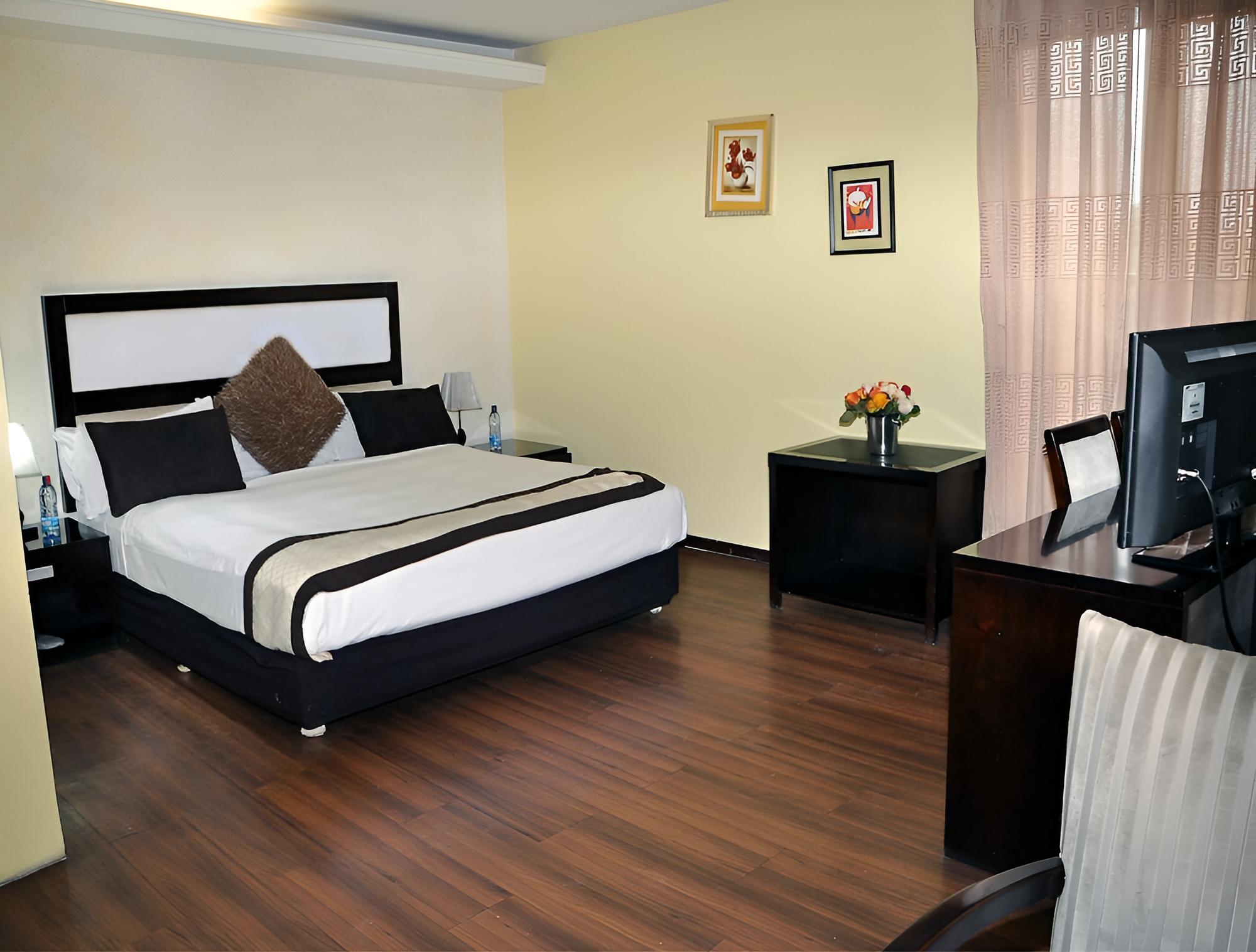 Deluxe Double Room Single Use