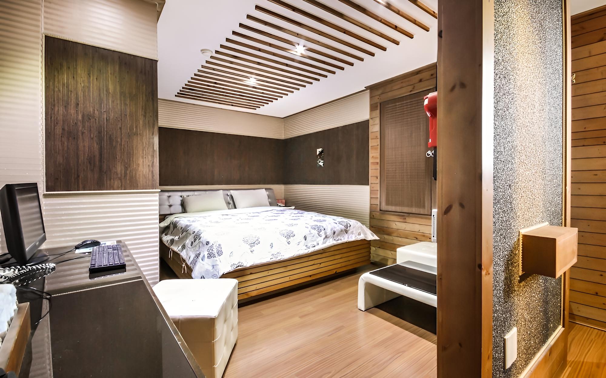 Room (Special Room)