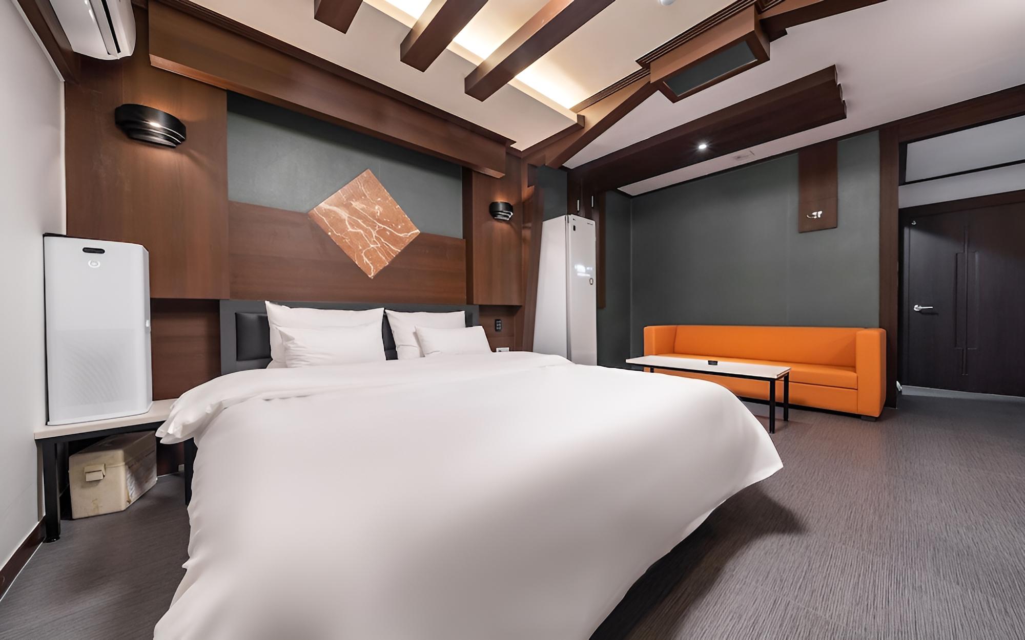 Room (Premium (Styler High Performing Coupl)