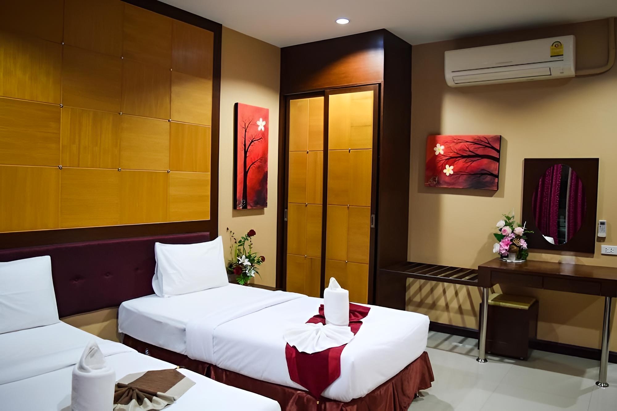Standard Twin Room