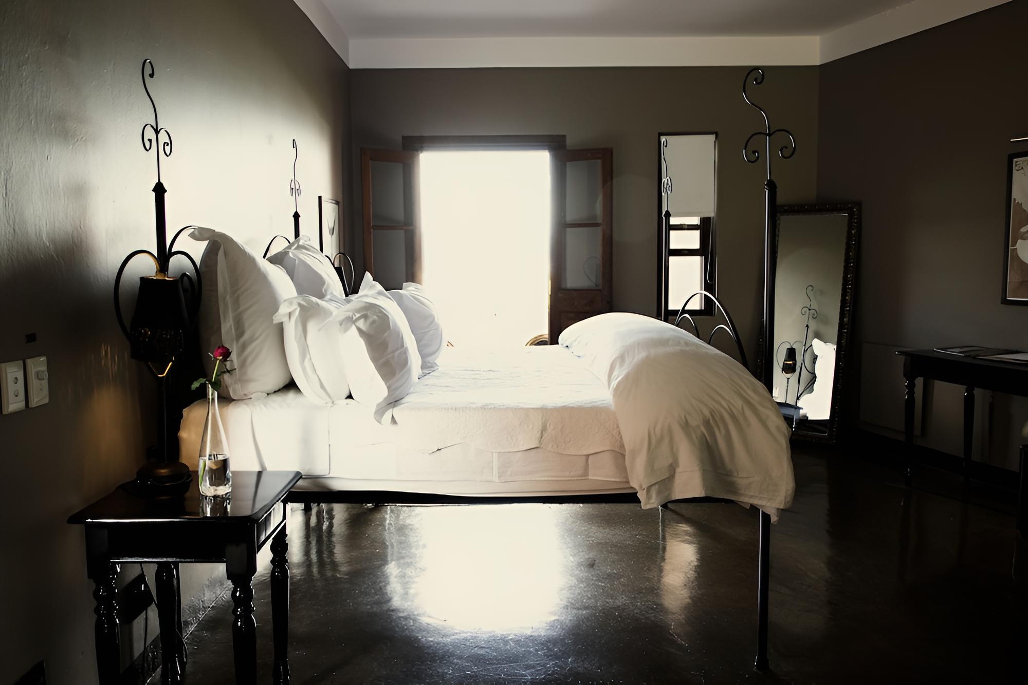 Deluxe Double Room, 1 King Bed, Balcony