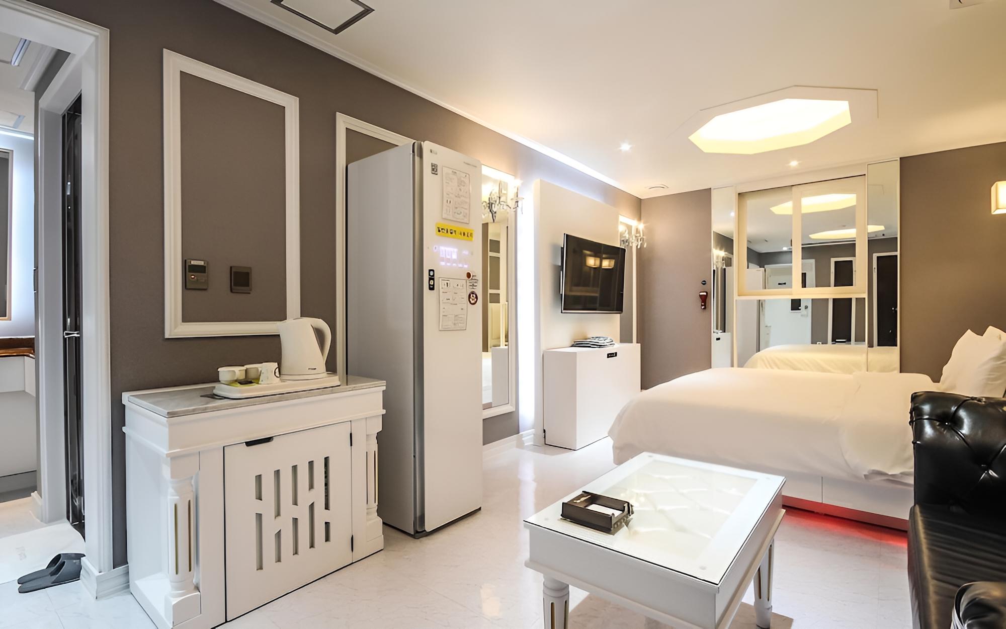 Room (GOD DealSpecial Room) photo 2