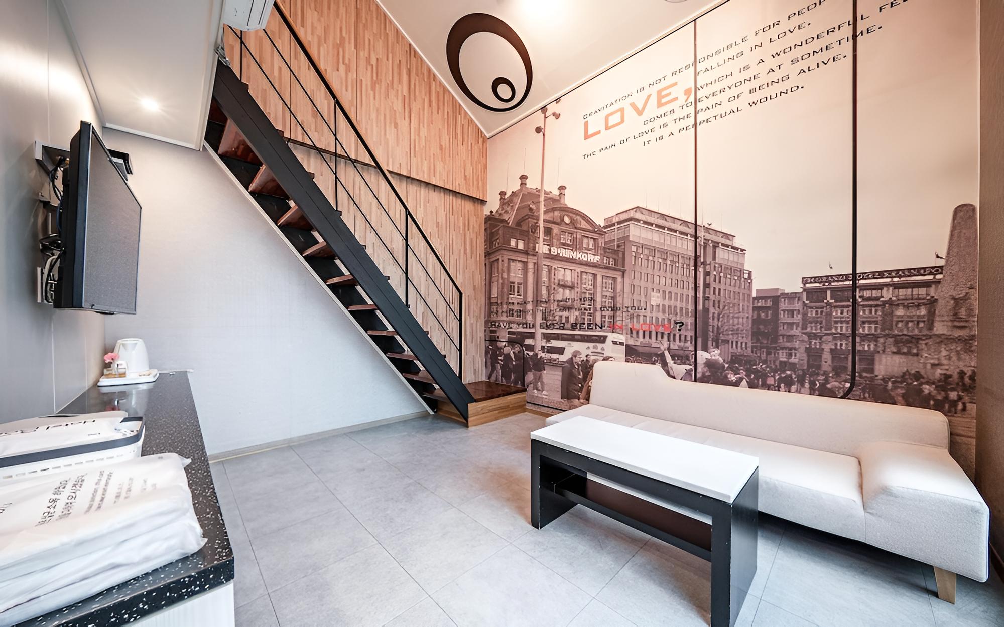 Room (Duplex Terrace Room (Netflix availabl) - Photo 6
