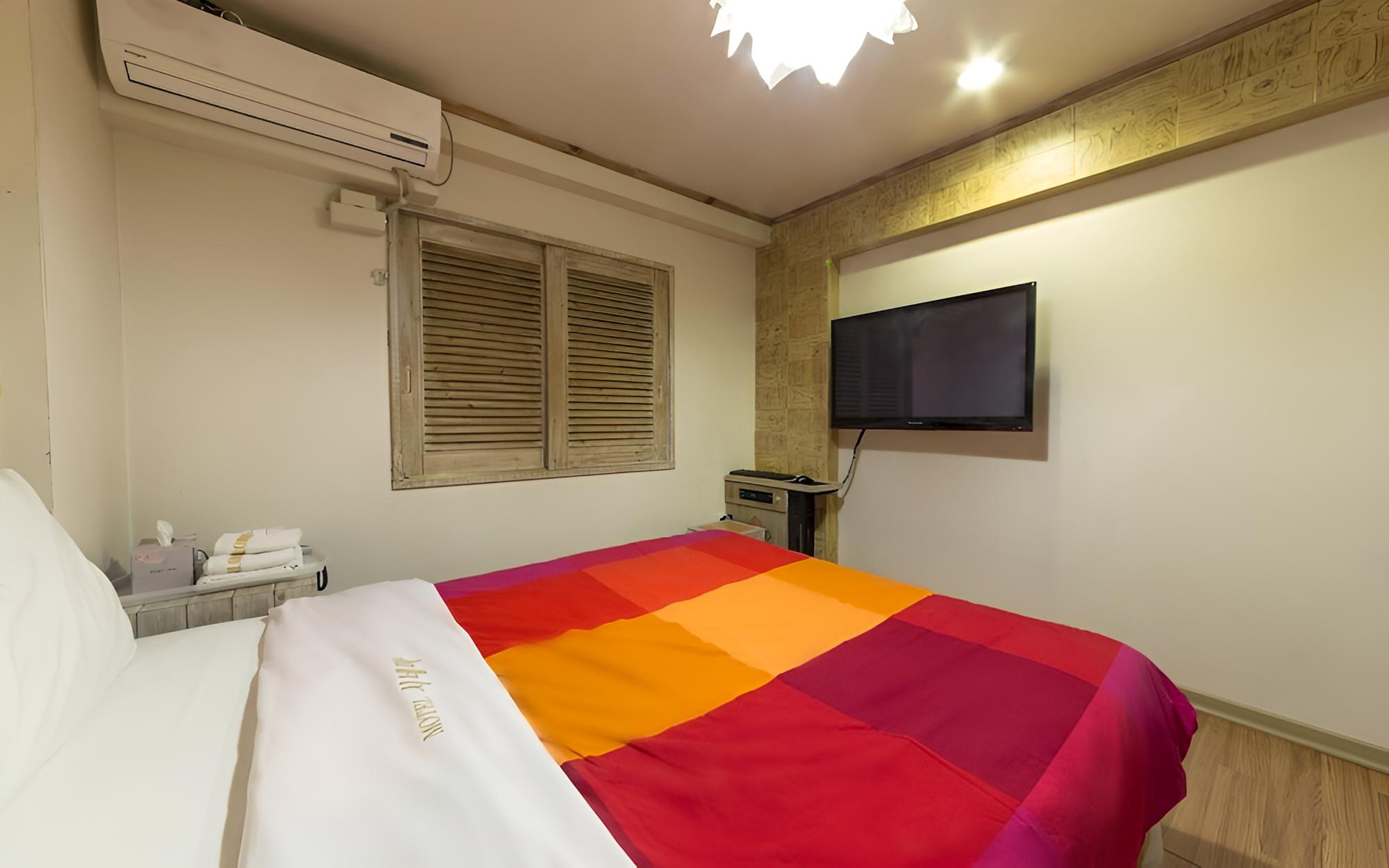 Room (Standard Room)
