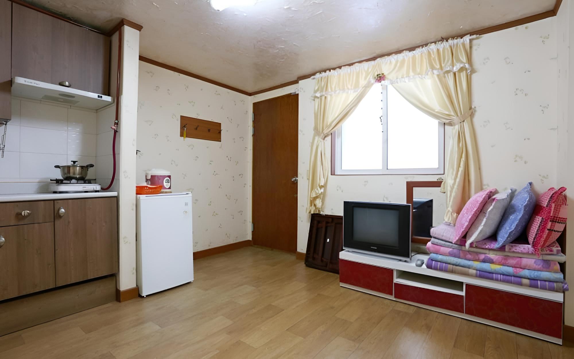 Room (Sagwa) - Photo 5