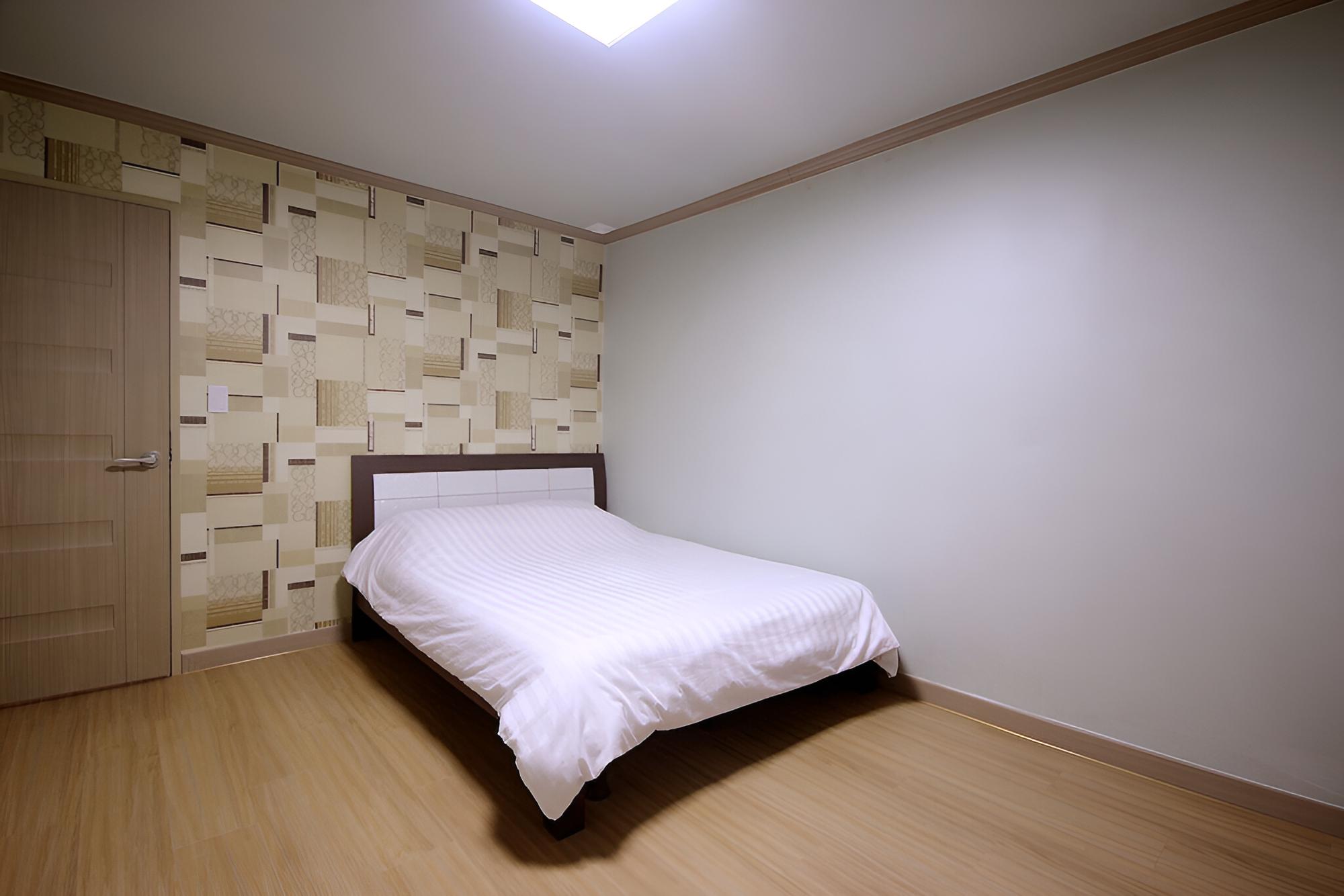 Room (Standard Room)