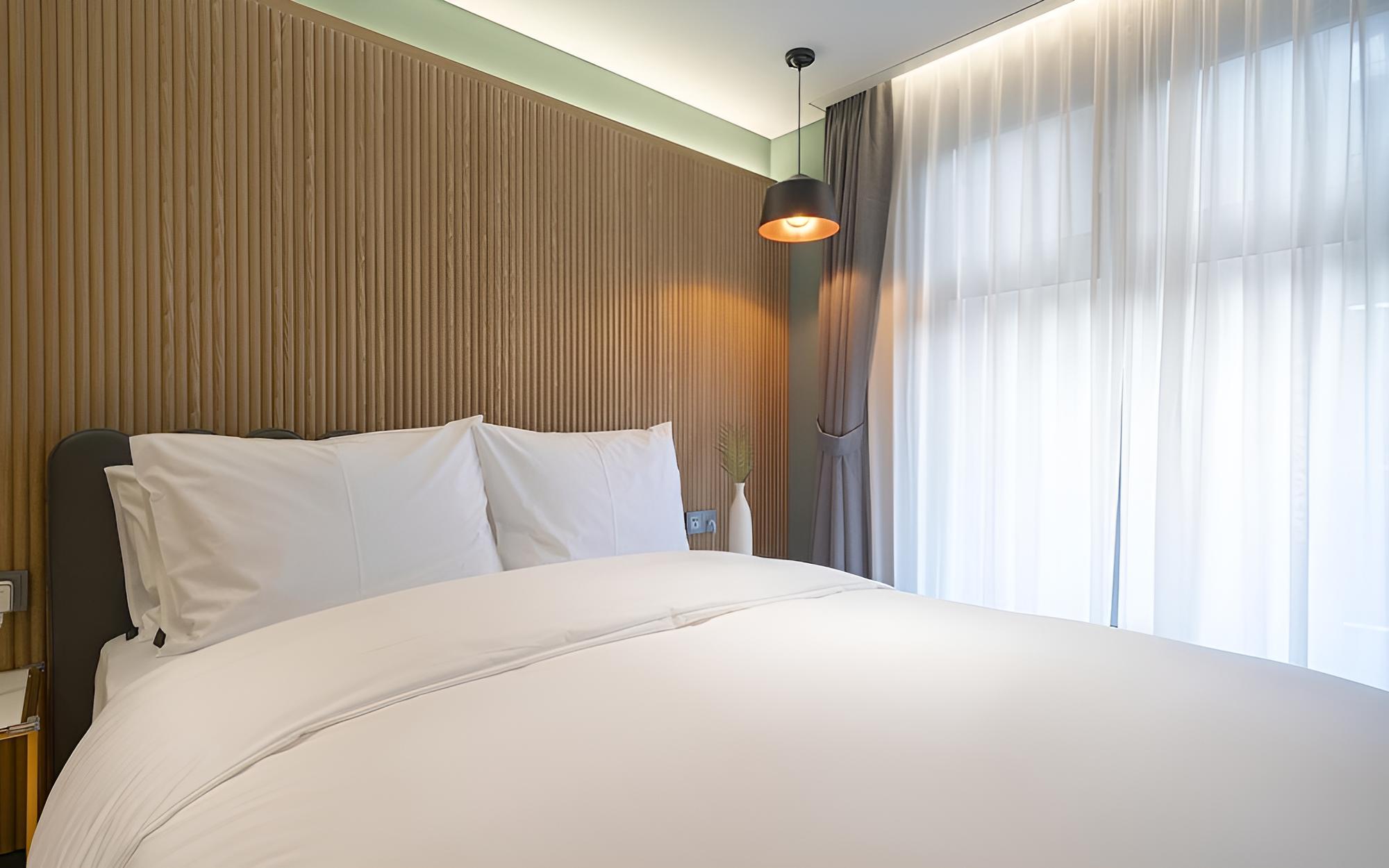 Room (Premium B (OTT Bathtub)) - Photo 9
