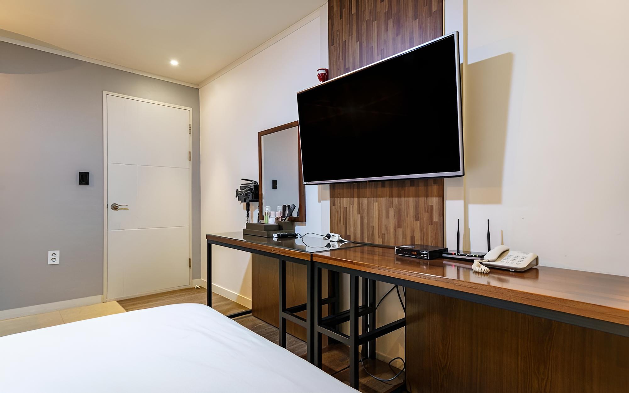 Room (VIP double (Netflix personal account ) - Photo 8